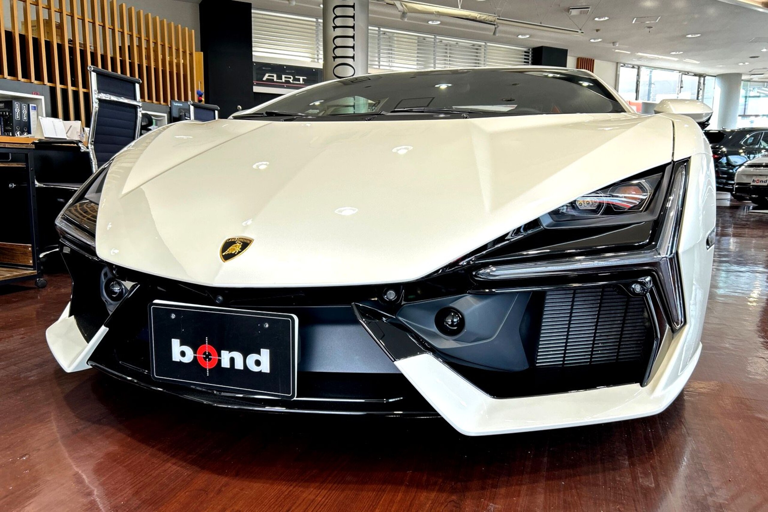 2025 Lamborghini Revuelto - 2025 لامبورغيني Revuelto