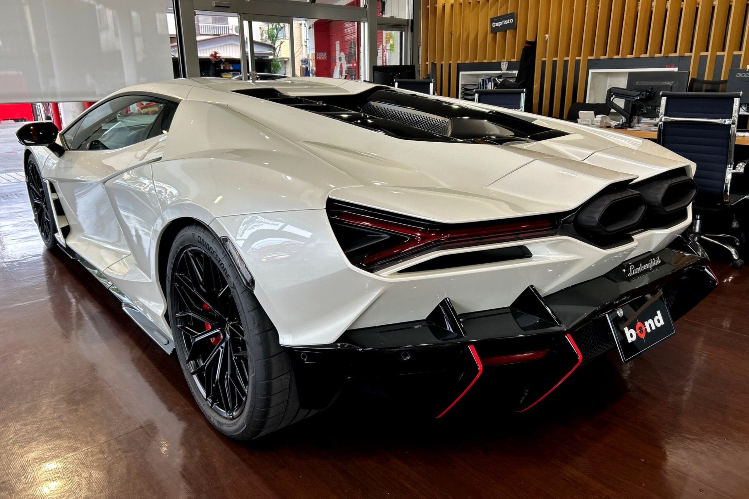 2025 Lamborghini Revuelto - 2025 لامبورغيني Revuelto