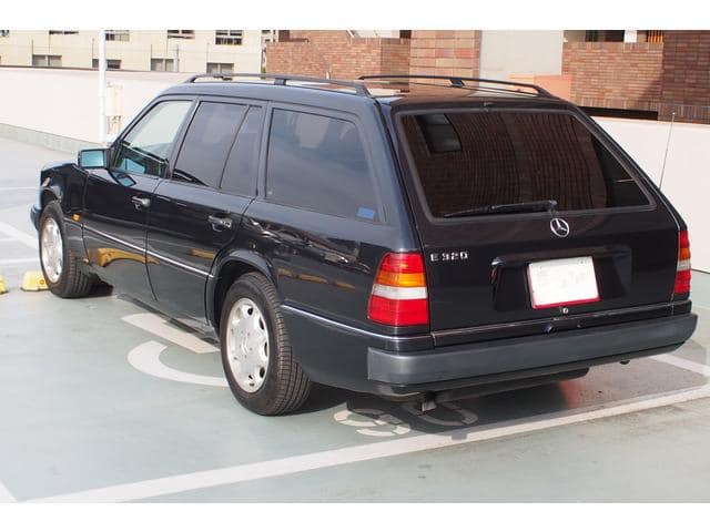 1995 MERCEDES-BENZ E-CLASS E320/E-124092 - 1995 مرسيدس بنز E-Class