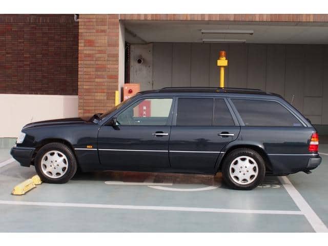 1995 MERCEDES-BENZ E-CLASS E320/E-124092 - 1995 مرسيدس بنز E-Class