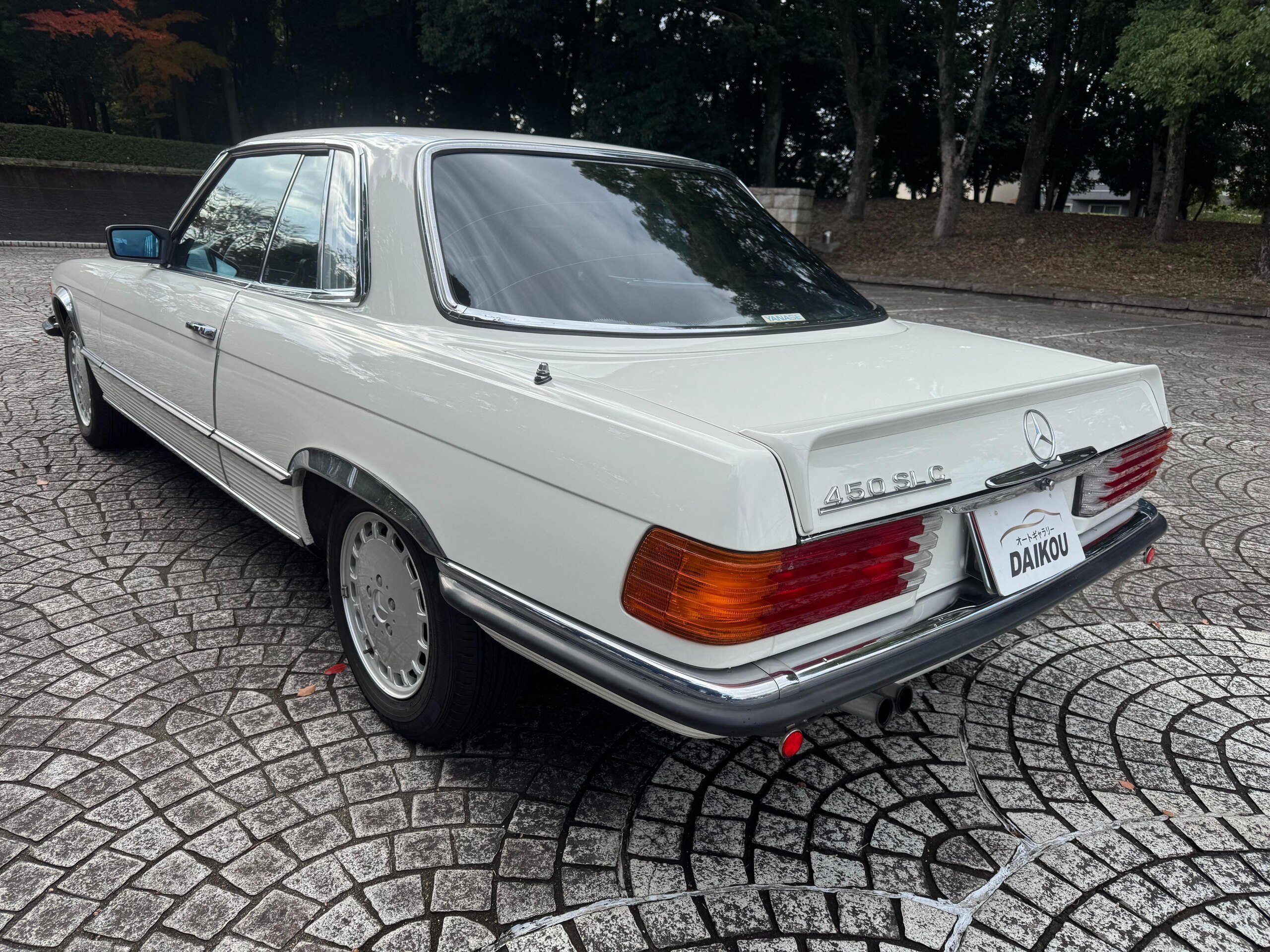 1981 Mercedes-Benz SLClass - メルセデス・ベンツ SLクラス 380SLC(C107) 純正ノーマル車・左ハンドル・ シート張替済み・サンルーフ