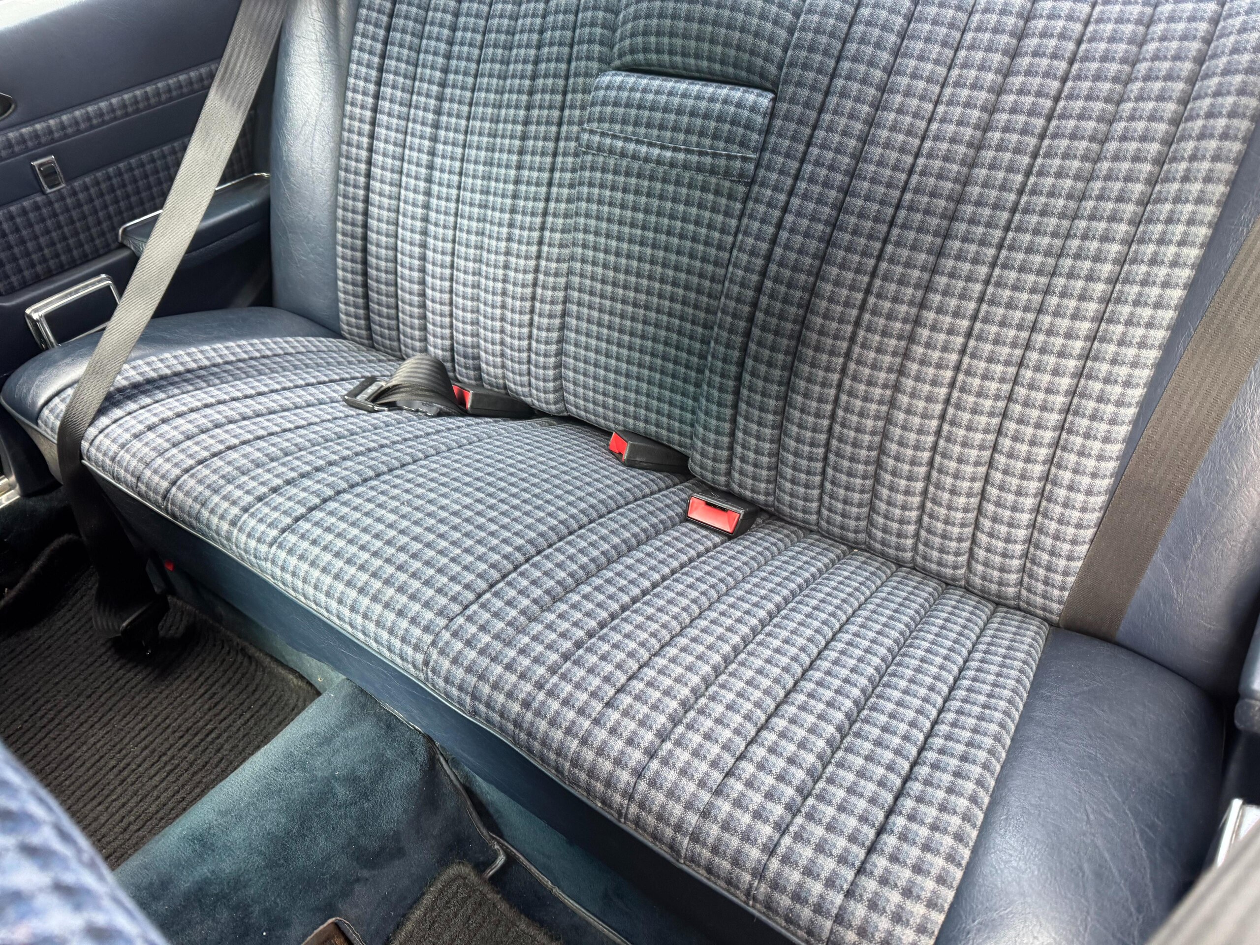 1981 Mercedes-Benz SLClass - メルセデス・ベンツ SLクラス 380SLC(C107) 純正ノーマル車・左ハンドル・ シート張替済み・サンルーフ