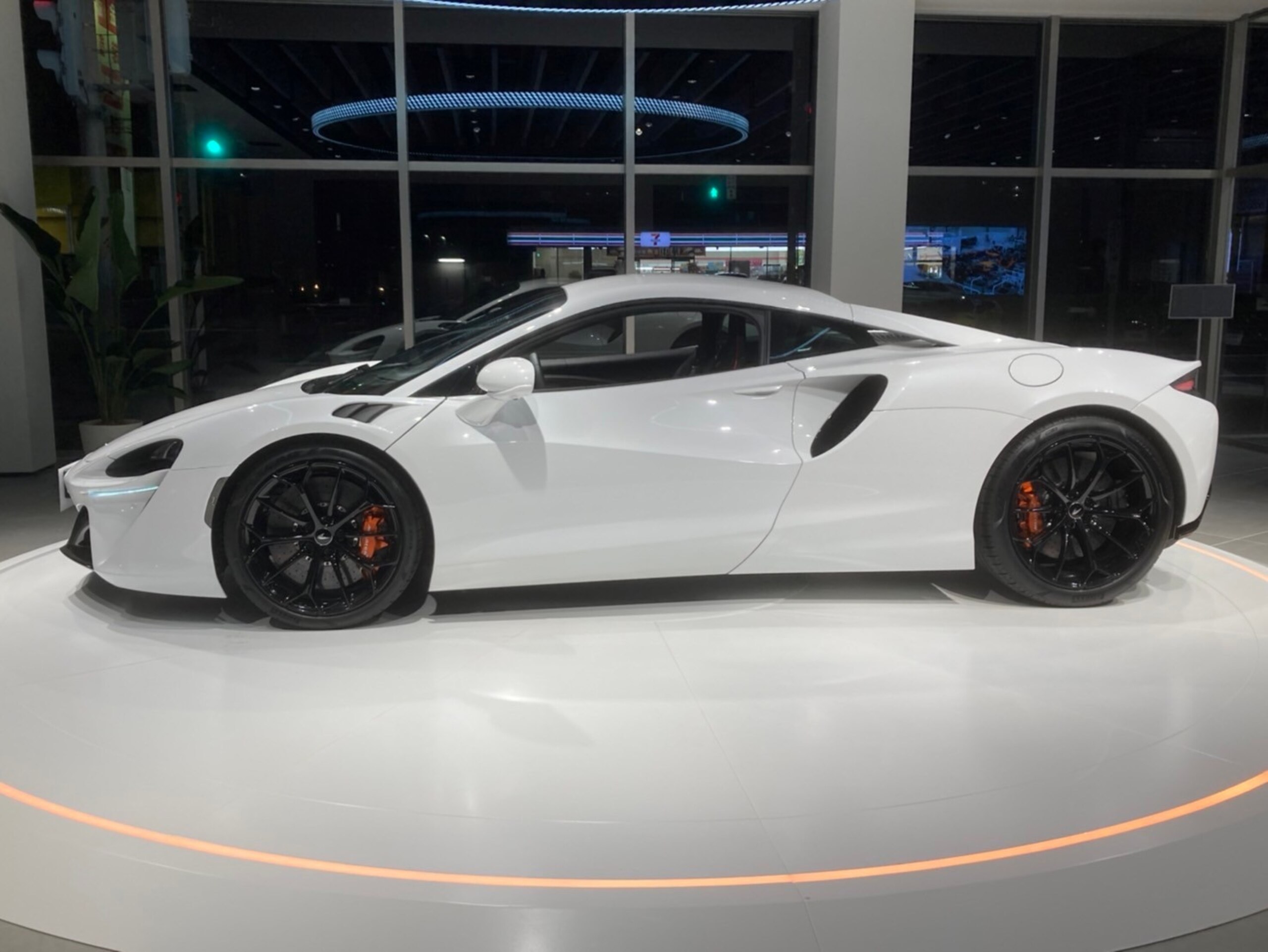 2023 McLaren Artura - 2023 ماكلارين Artura
