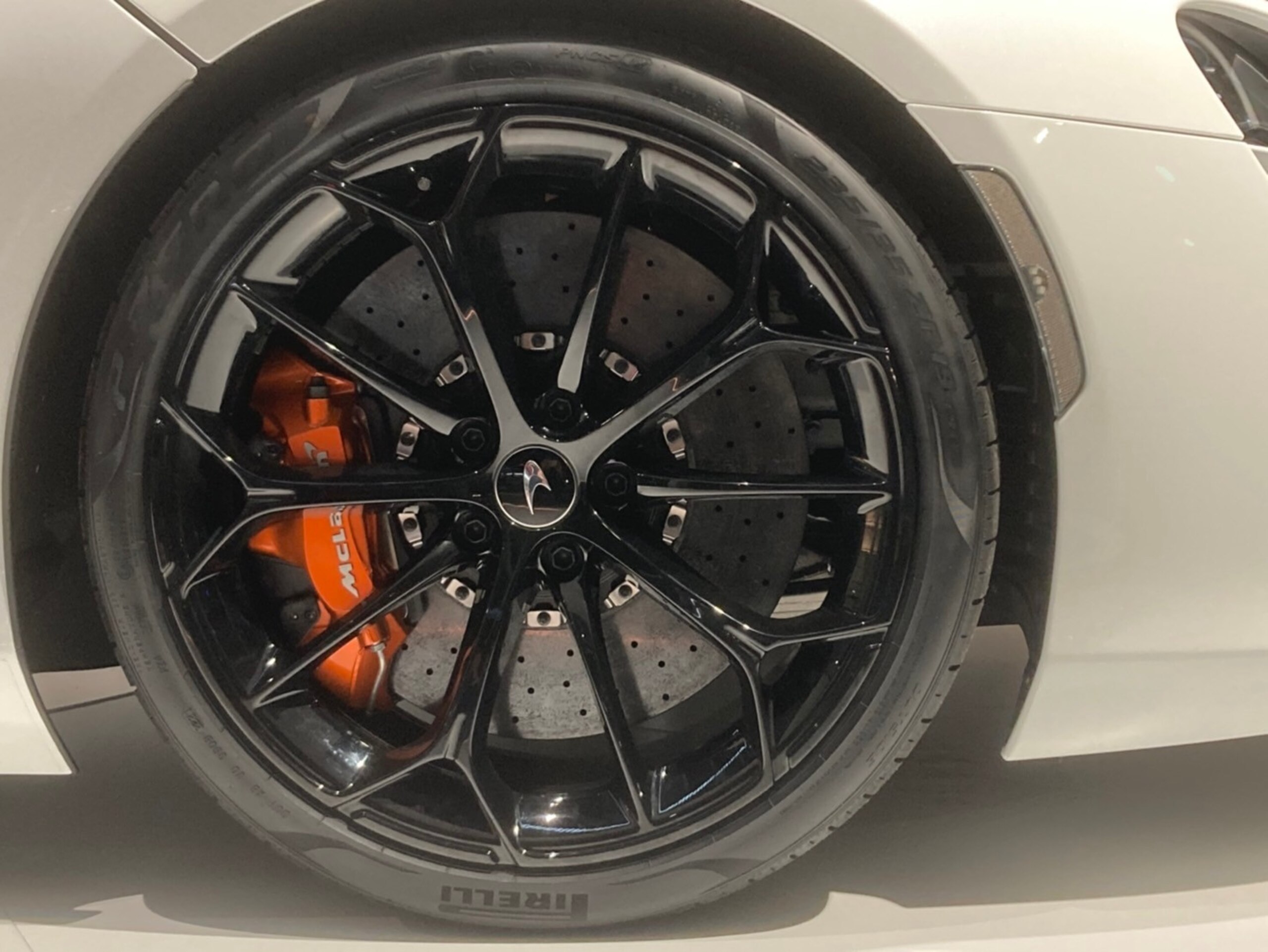 2023 McLaren Artura - 2023 ماكلارين Artura