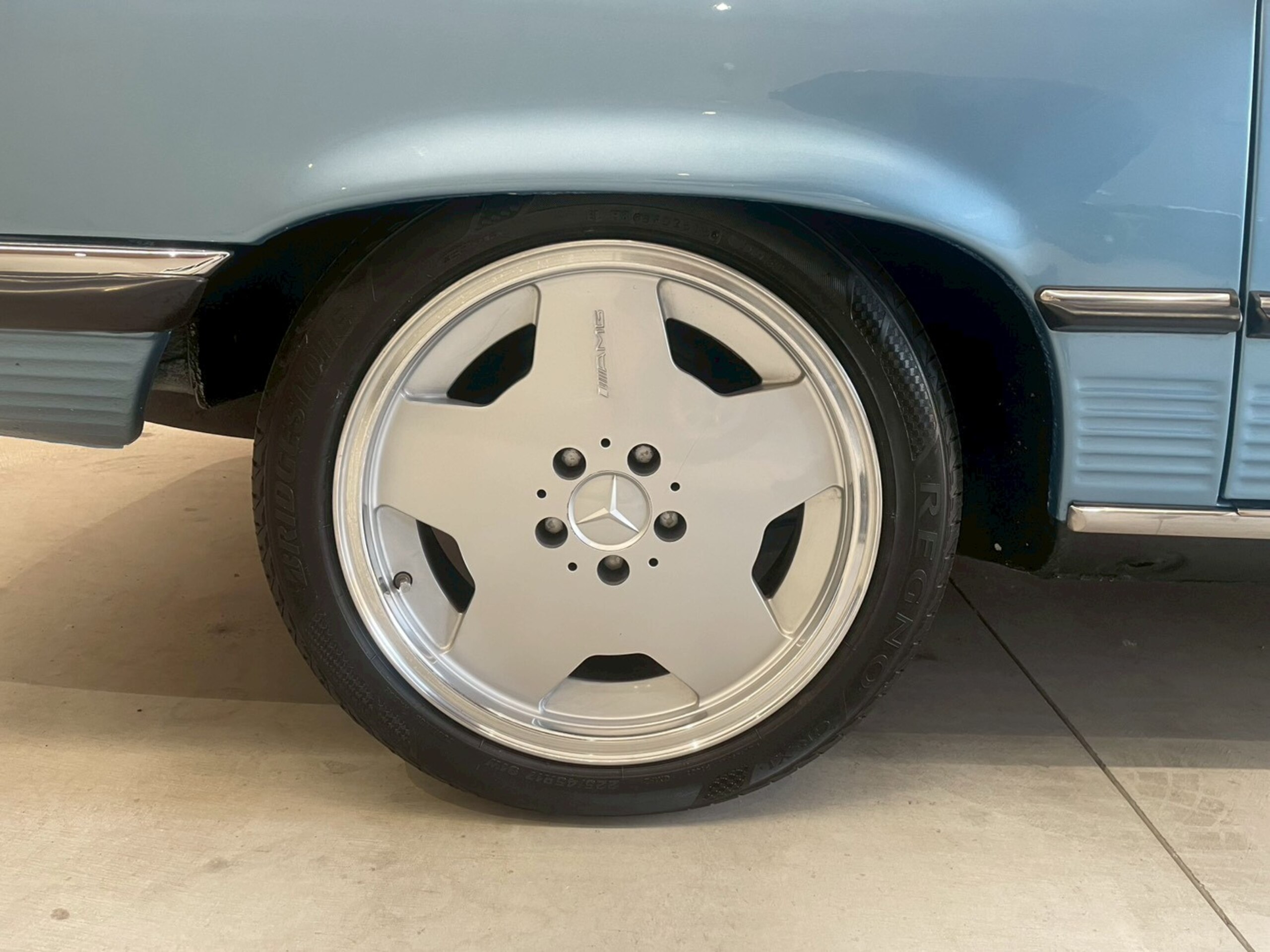 1983 Mercedes-Benz SLClass