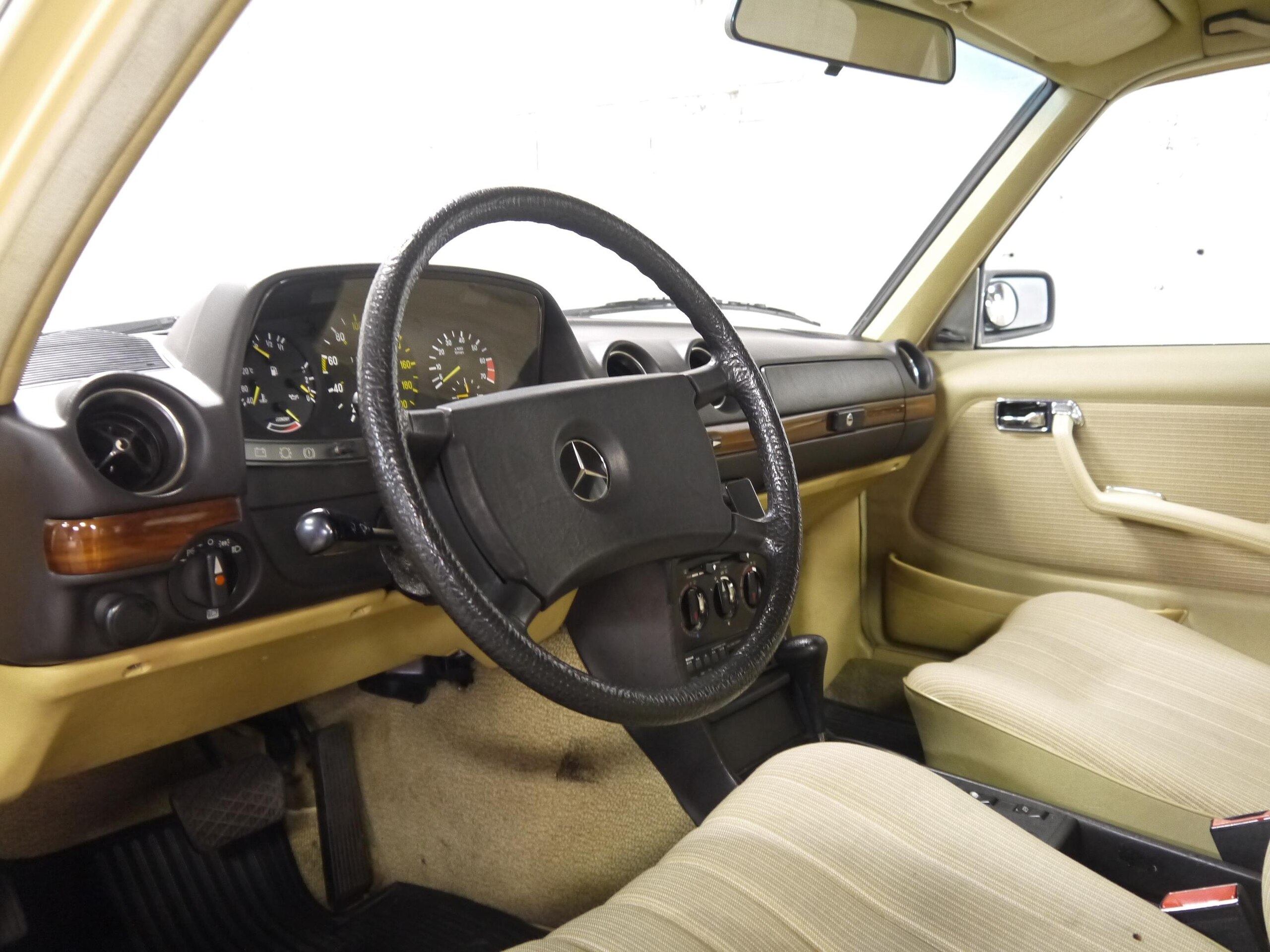 1983 Mercedes-Benz Medium Class - メルセデス・ベンツ ミディアムクラス 230E