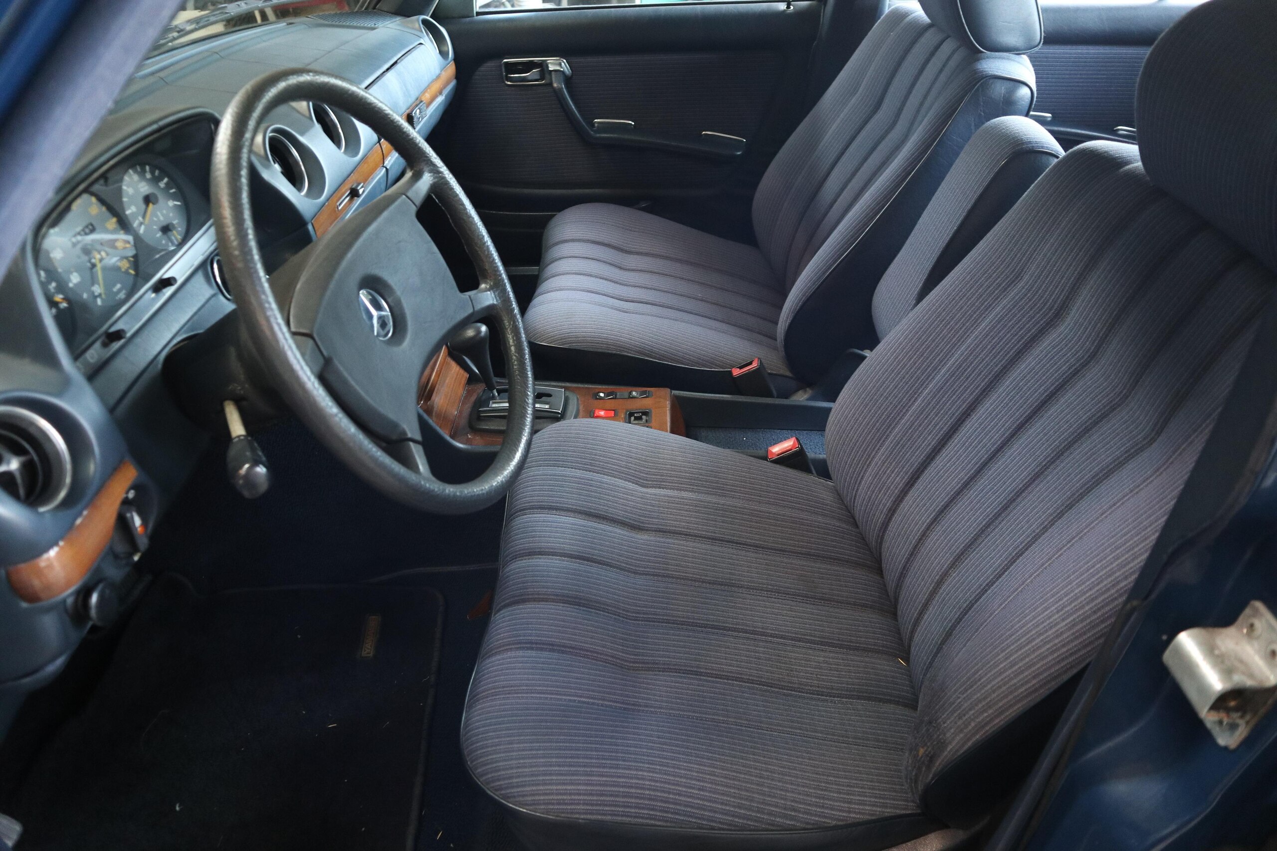 1984 Mercedes-Benz Medium Class - 1984 مرسيدس بنز Medium Class