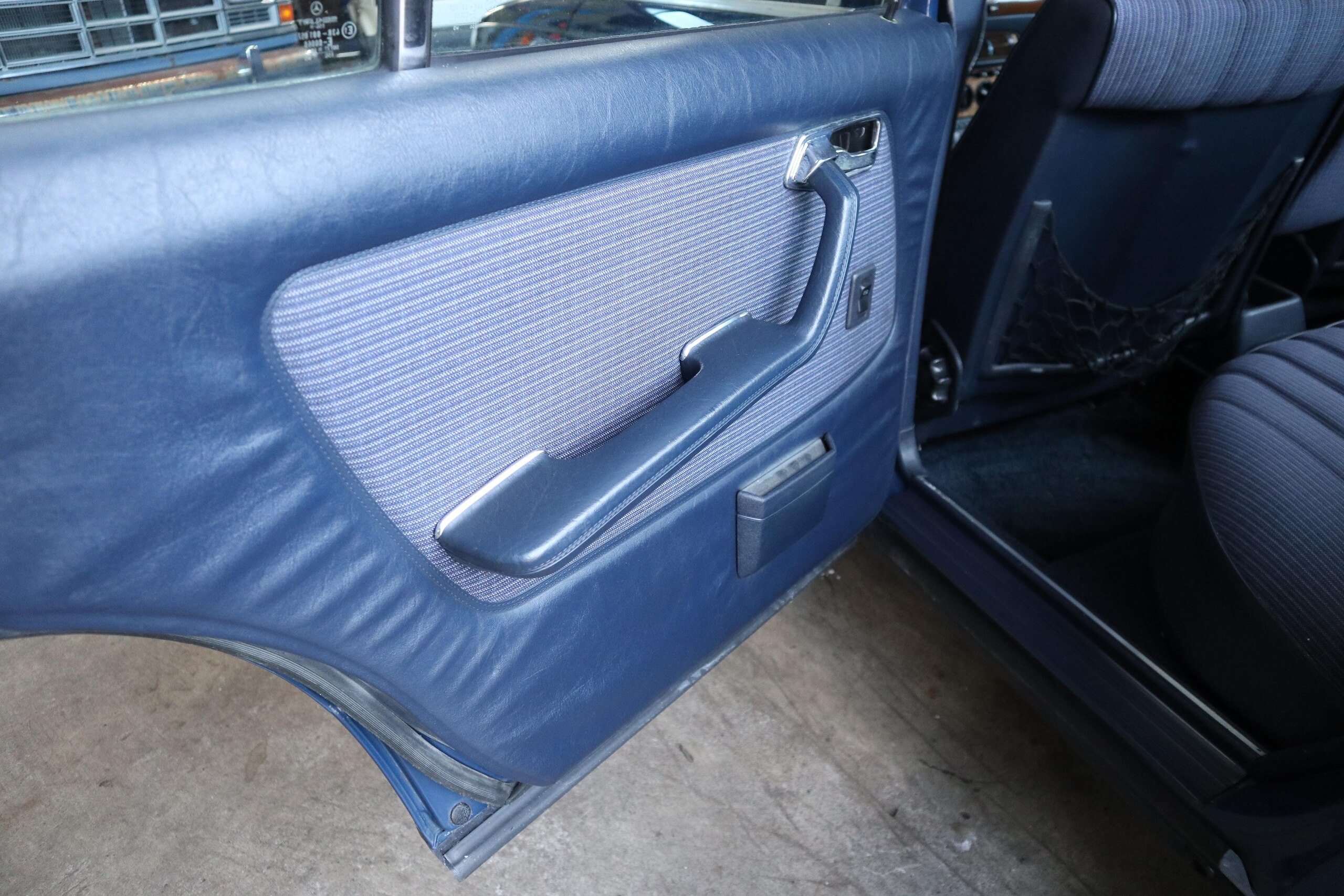 1984 Mercedes-Benz Medium Class - 1984 مرسيدس بنز Medium Class