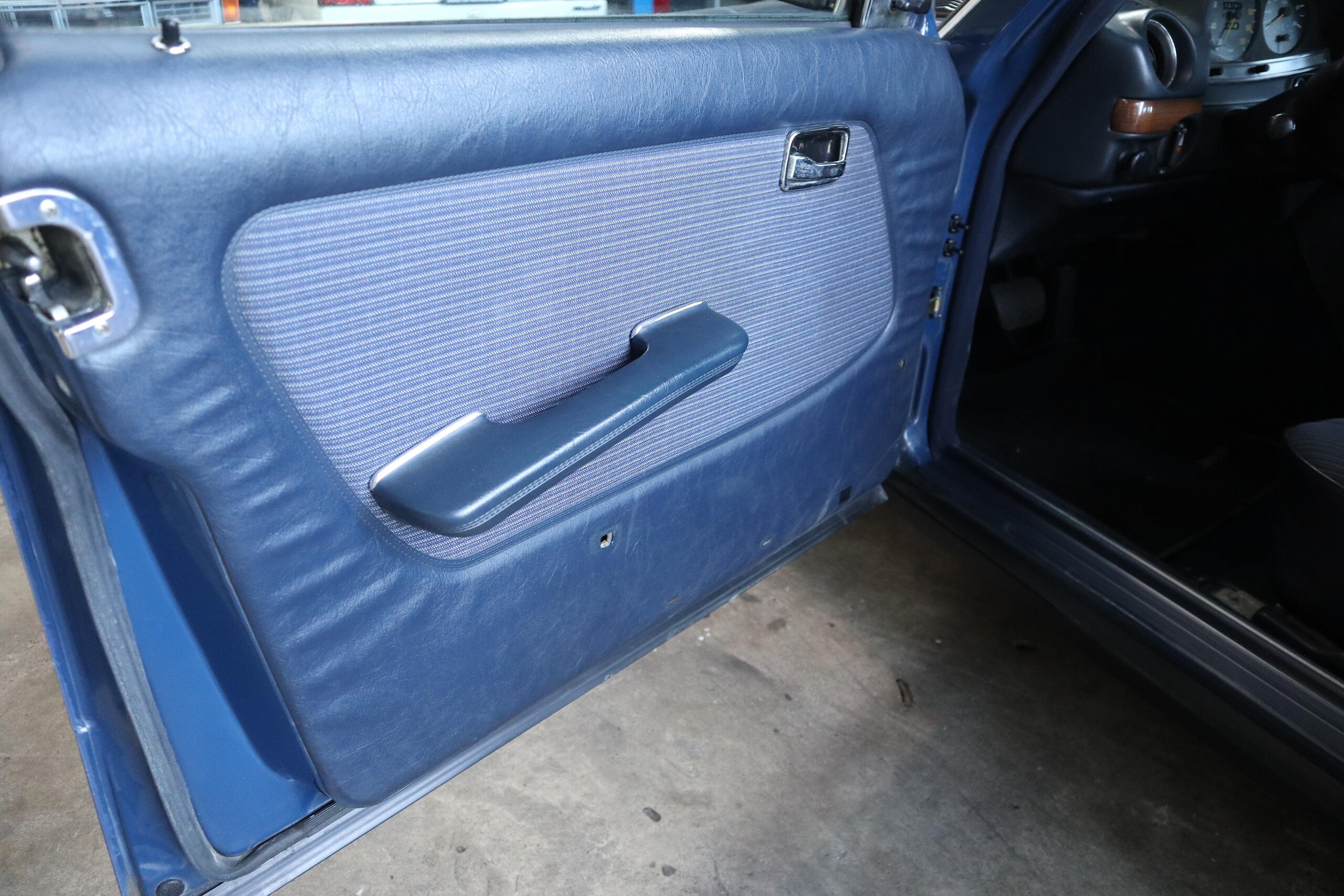 1984 Mercedes-Benz Medium Class - 1984 مرسيدس بنز Medium Class