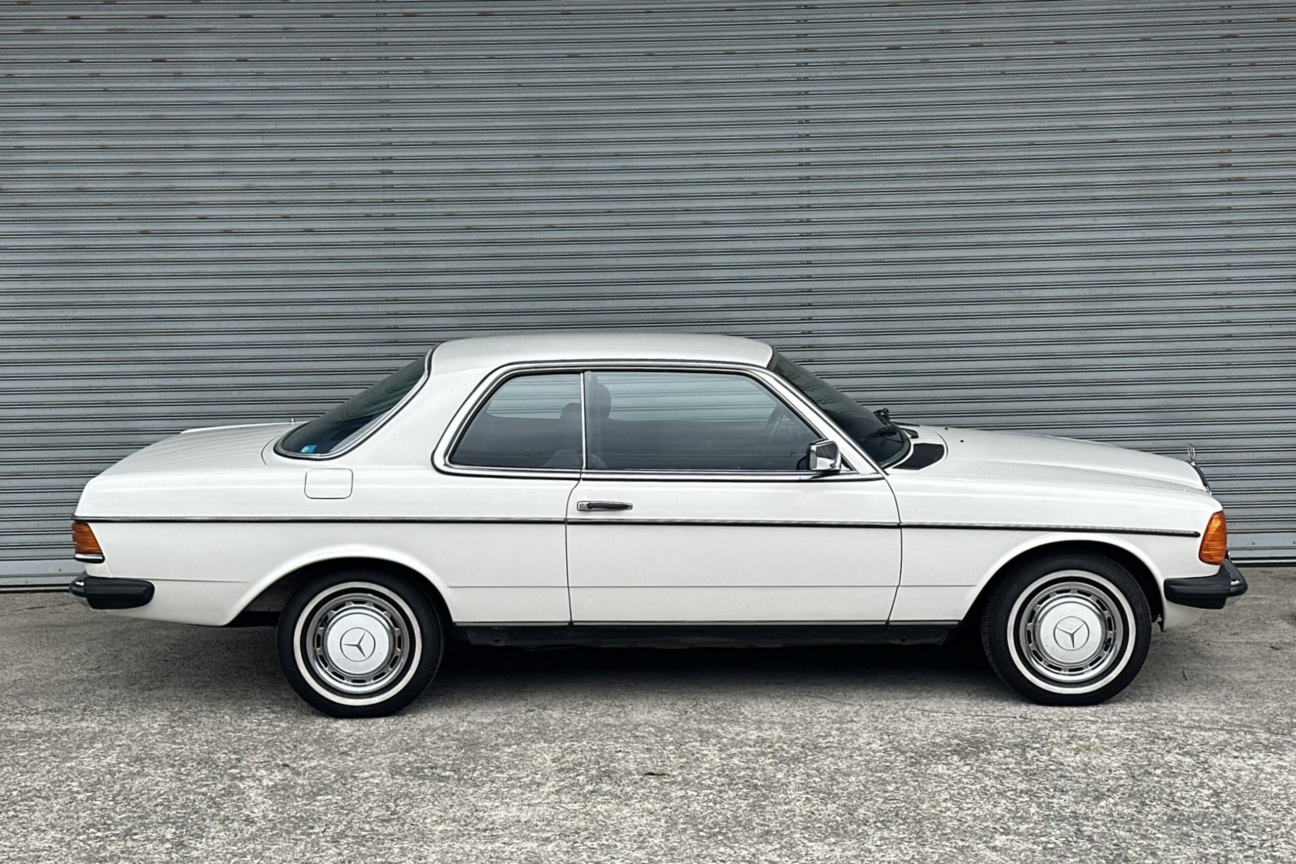 1984 Mercedes-Benz Medium Class Coupe - 1984 مرسيدس بنز Medium Class Coupe
