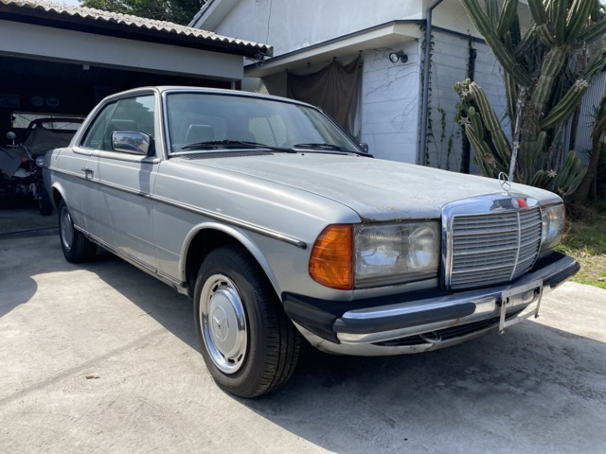 1984 Mercedes-Benz Medium Class Coupe - 1984 مرسيدس بنز Medium Class Coupe