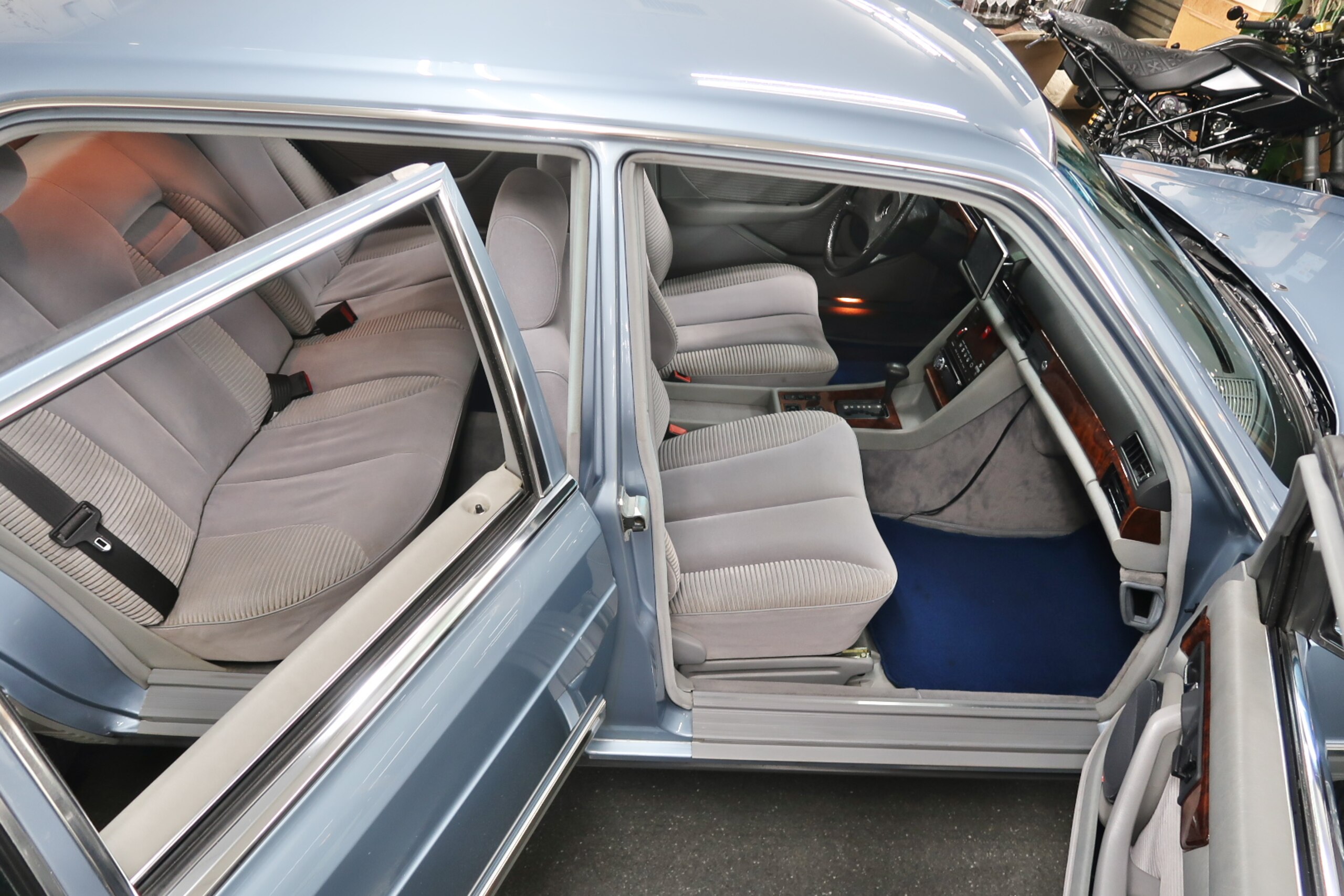 1985 Mercedes-Benz S-Class
