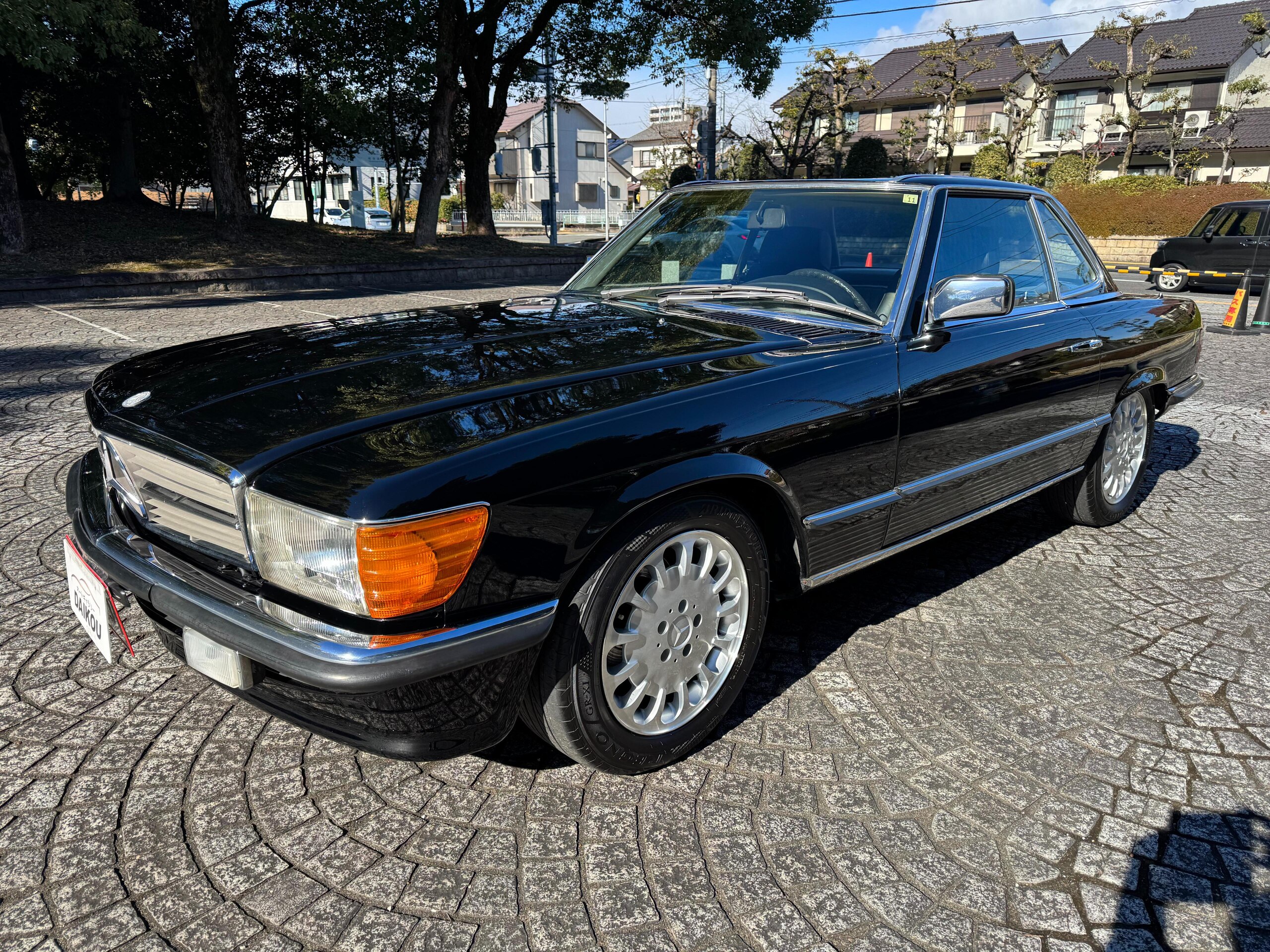 1987 Mercedes-Benz SLClass - メルセデス・ベンツ SLクラス 380SL(R107型) 黒ソフトトップ・ソフトトップ手動オープン・レカロ電動シート・ハードトップ取り外し・新車並行輸入