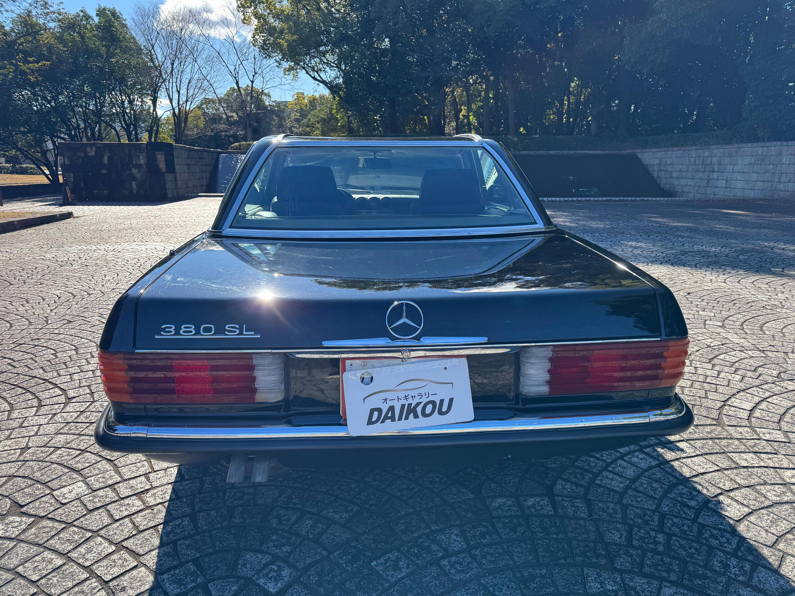 1987 Mercedes-Benz SLClass - メルセデス・ベンツ SLクラス 380SL(R107型) 黒ソフトトップ・ソフトトップ手動オープン・レカロ電動シート・ハードトップ取り外し・新車並行輸入