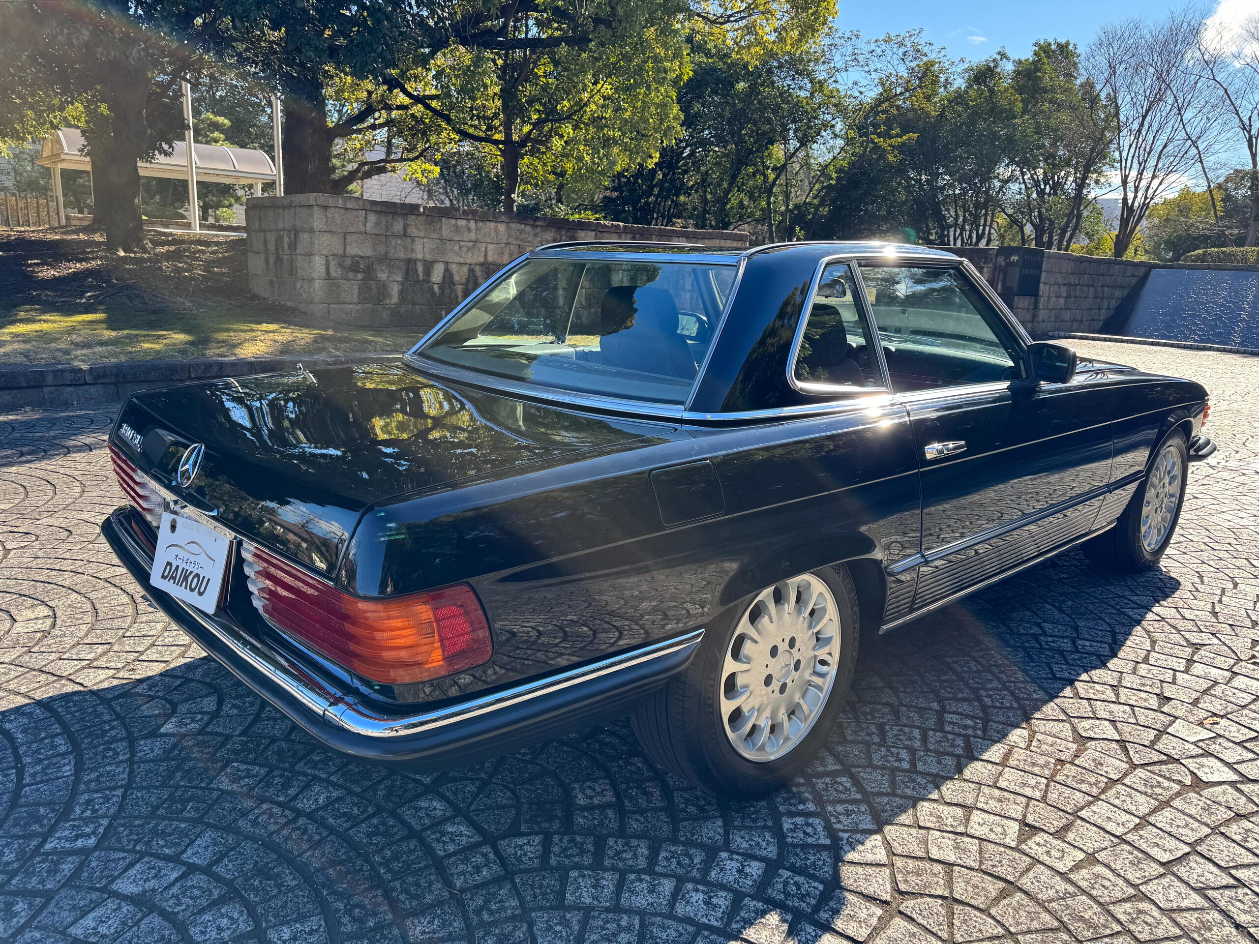 1987 Mercedes-Benz SLClass - メルセデス・ベンツ SLクラス 380SL(R107型) 黒ソフトトップ・ソフトトップ手動オープン・レカロ電動シート・ハードトップ取り外し・新車並行輸入