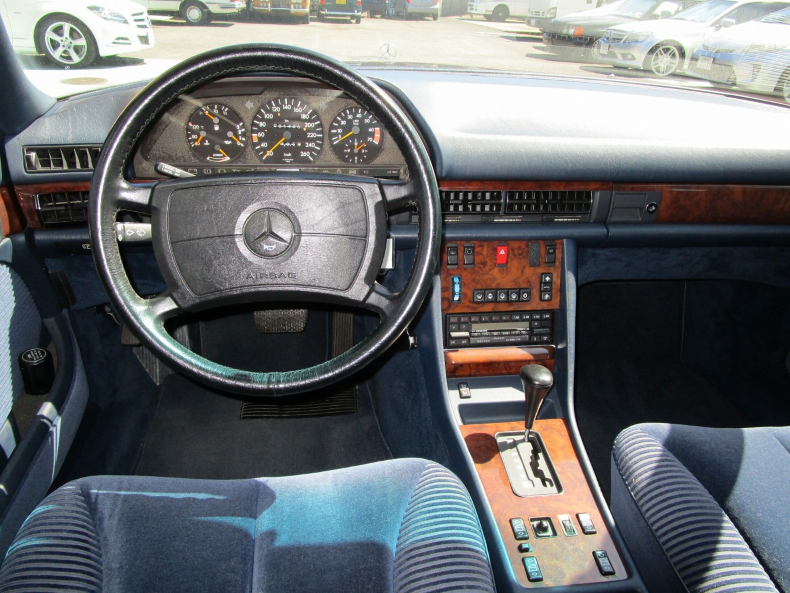 1988 Mercedes-Benz S-Class - 1988 مرسيدس بنز S-Class