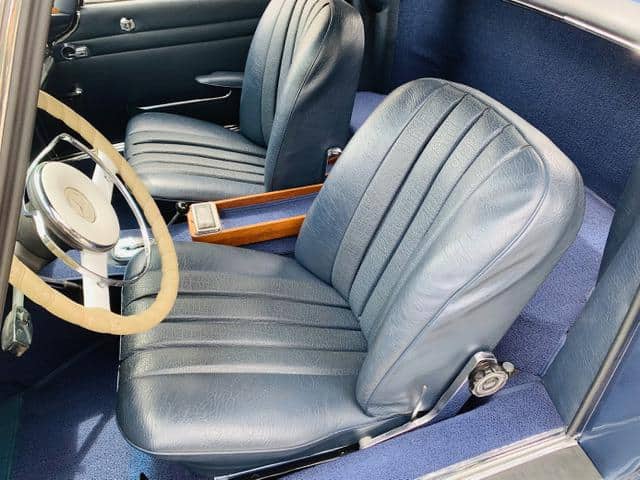 1968 MERCEDES-BENZ SL-CLASS 230SL/230SL