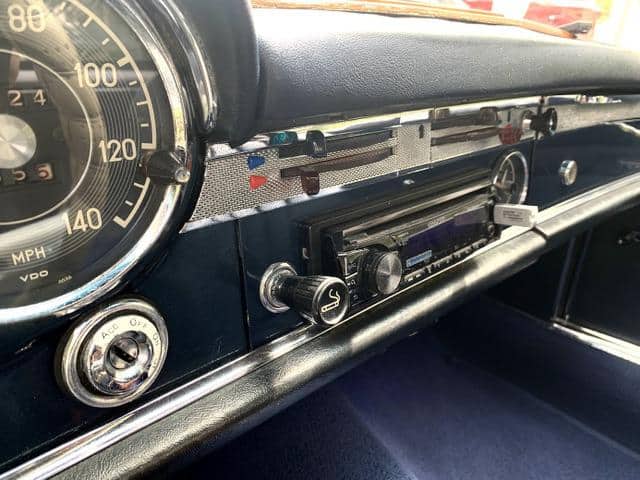 1968 MERCEDES-BENZ SL-CLASS 230SL/230SL