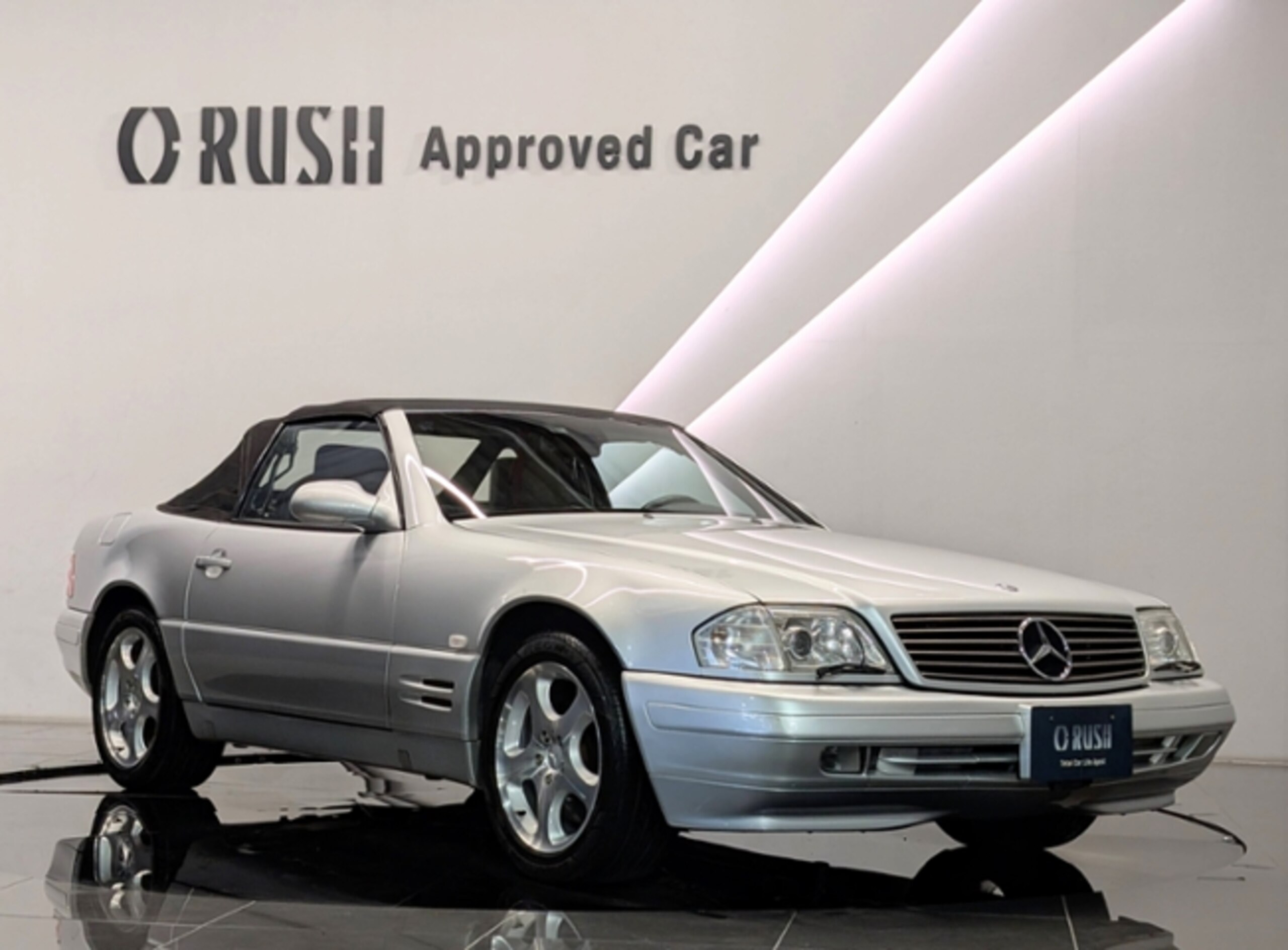 1998 Mercedes-Benz SLClass - メルセデス・ベンツ SLクラス SL320 本革シート ビークルデーターカード有 メモリー付電動パワーシート シートヒーター(運転席・助手席) レザーステアリング クルーズコントロール キセノンヘッドライト ソフトトップ(黒) ETC 17AW
