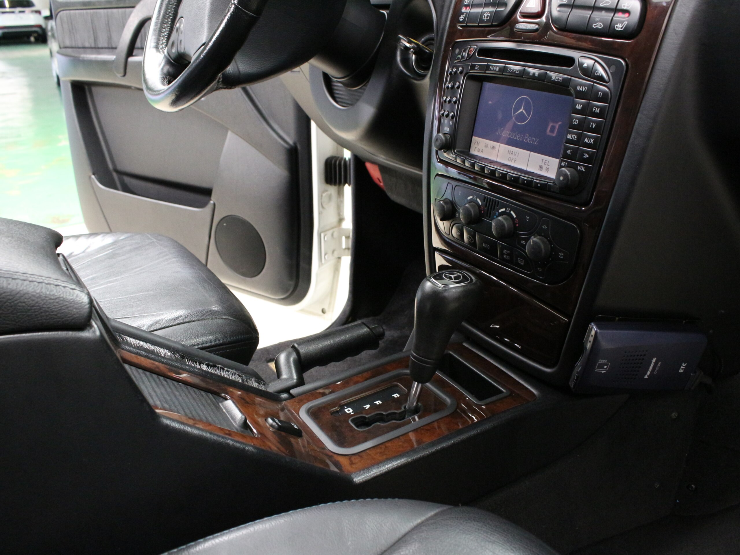 2002 Mercedes-Benz G-Class - メルセデス・ベンツ Gクラス G320L 4WD レザーシート シートヒーター サンルーフ 18インチAW 社外マフラー デジタルインナーミラー ドラレコ