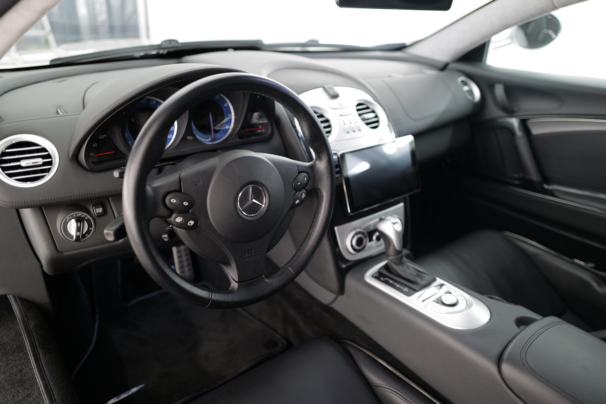 2004 Mercedes-Benz SLR Class McLaren - 2004 مرسيدس بنز SLR Class McLaren