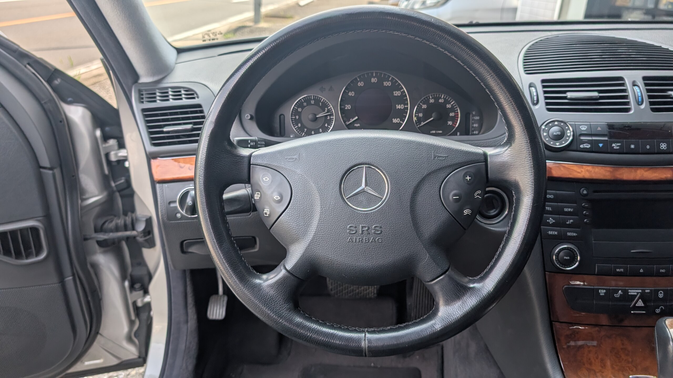 2003 Mercedes-Benz E-Class - 2003 مرسيدس بنز E-Class