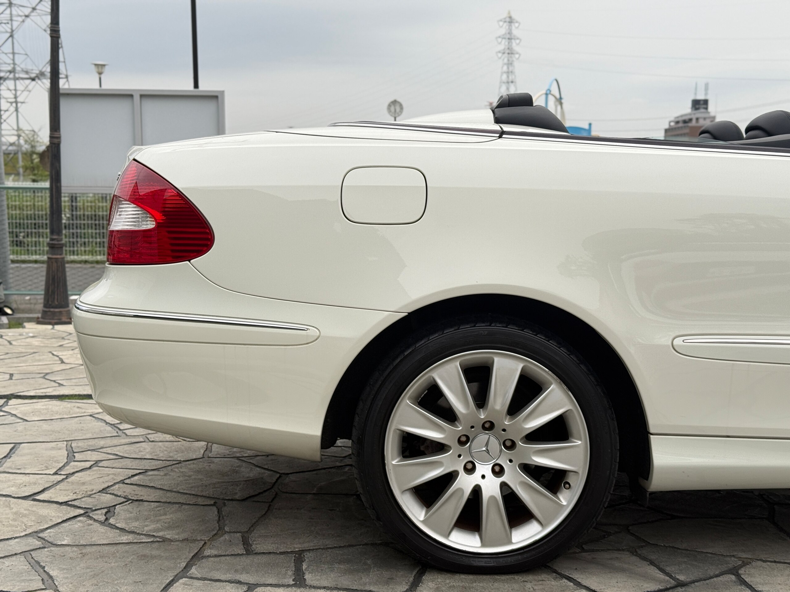2007 Mercedes-Benz CLKClass Cabriolet - メルセデス・ベンツ CLKクラスカブリオレ CLK350カブリオレ 左ハンドルディーラー車ブラックインテリアレザーシートパワーシートキーレス純正アルミホイール純正カーナビ
