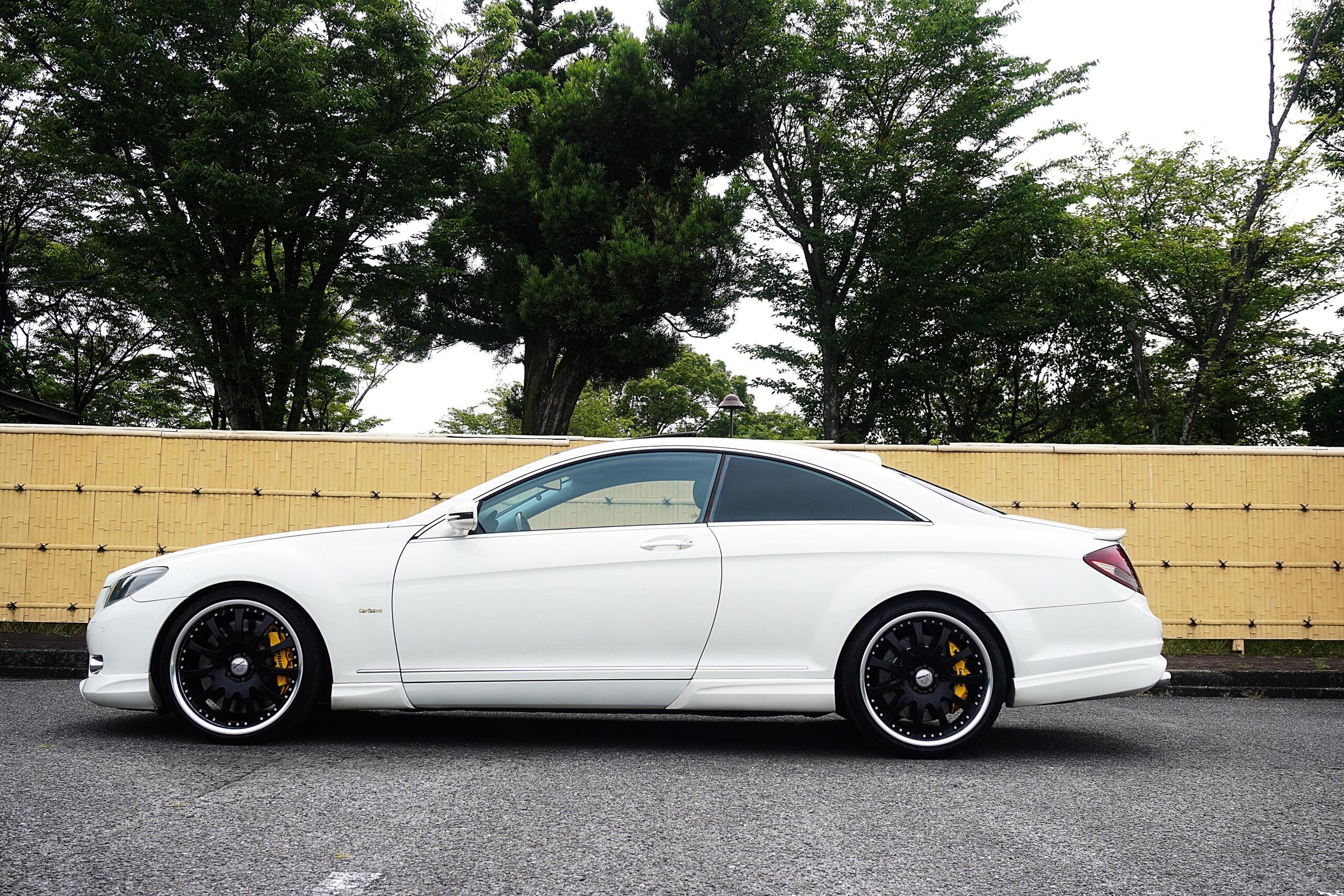2009 Mercedes-Benz CLClass - メルセデス・ベンツ CLクラス CL550 正規D車/左ハンドル/Carlsson F/S/R/エアロ/21AW/マフラー/社外ハンドル/イエローキャリパー/黒革シート/サンルーフ/アンドロイドナビ/Bカメラ/ETC/Bluetooth/