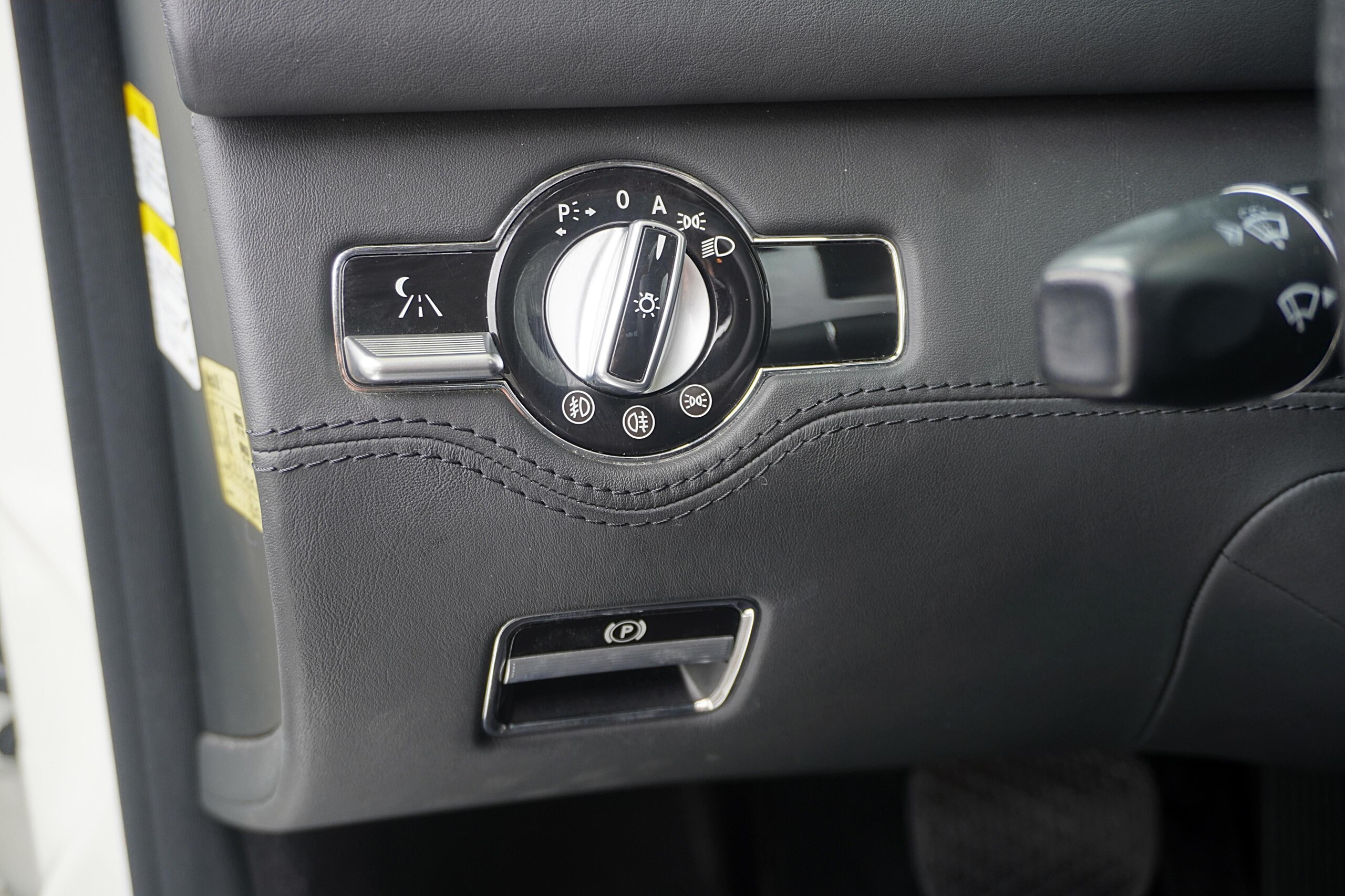 2009 Mercedes-Benz CLClass - メルセデス・ベンツ CLクラス CL550 正規D車/左ハンドル/Carlsson F/S/R/エアロ/21AW/マフラー/社外ハンドル/イエローキャリパー/黒革シート/サンルーフ/アンドロイドナビ/Bカメラ/ETC/Bluetooth/