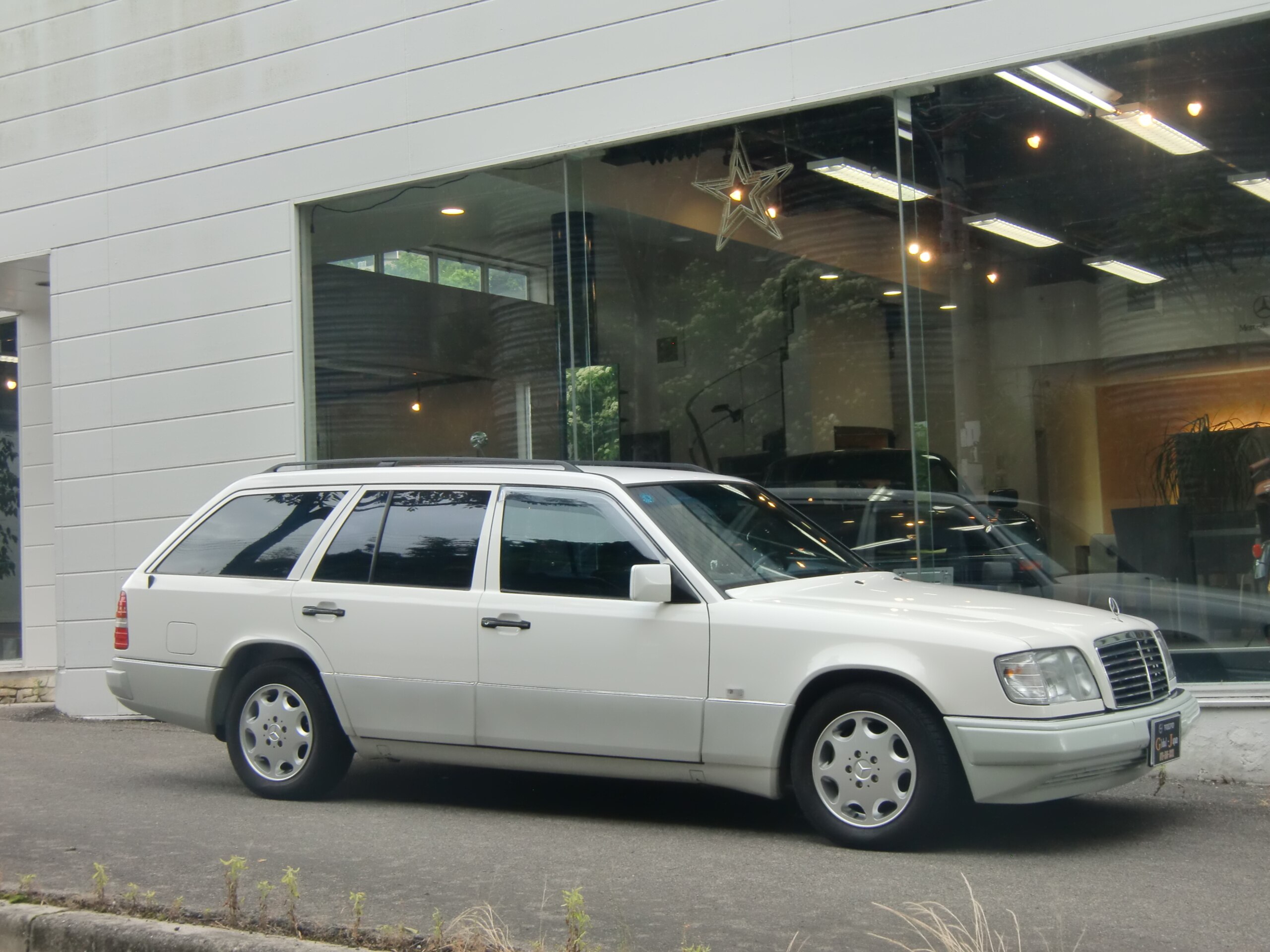 1994 Mercedes-Benz E-Class Wagon - 1994 مرسيدس بنز E-Class Wagon