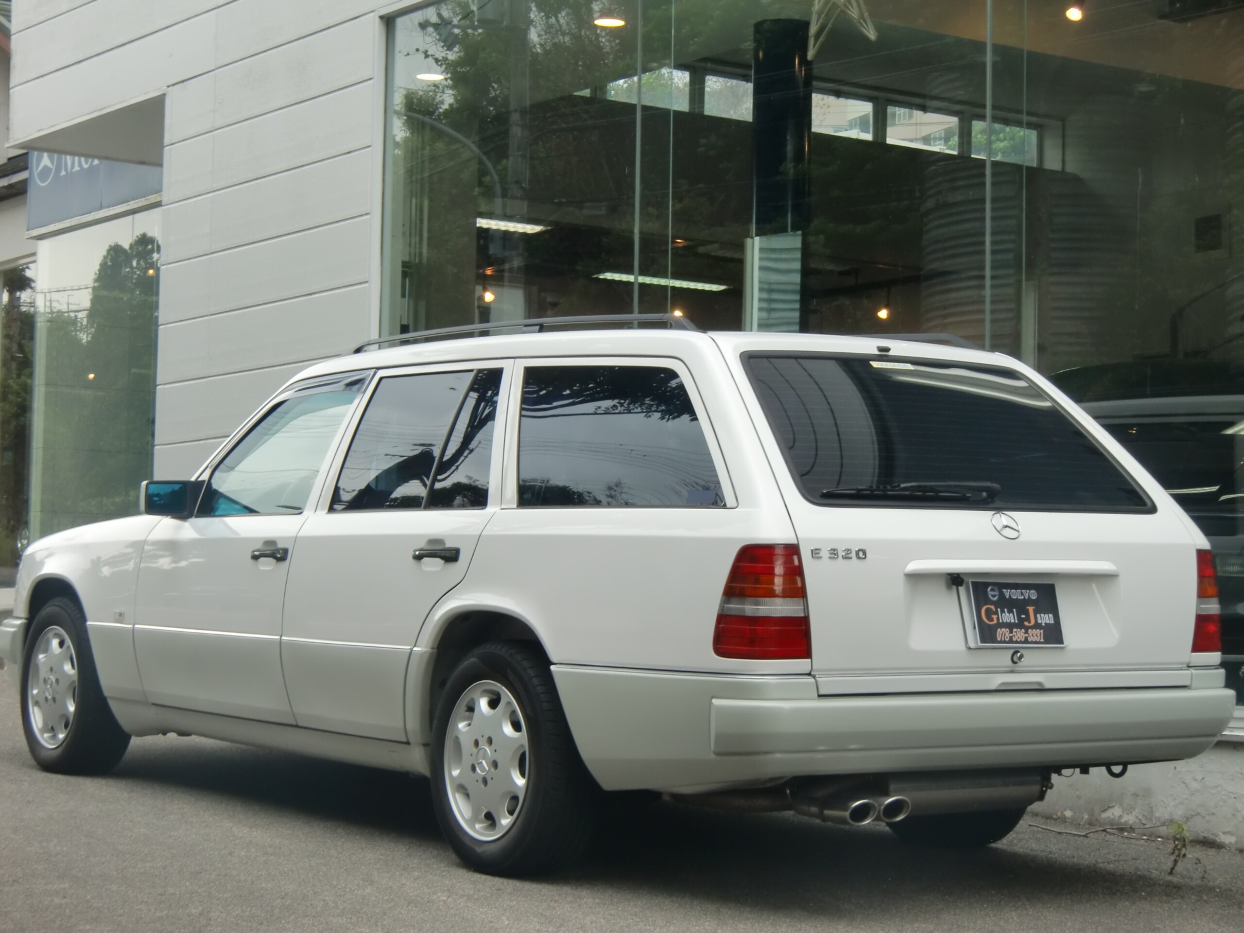 1994 Mercedes-Benz E-Class Wagon - 1994 مرسيدس بنز E-Class Wagon