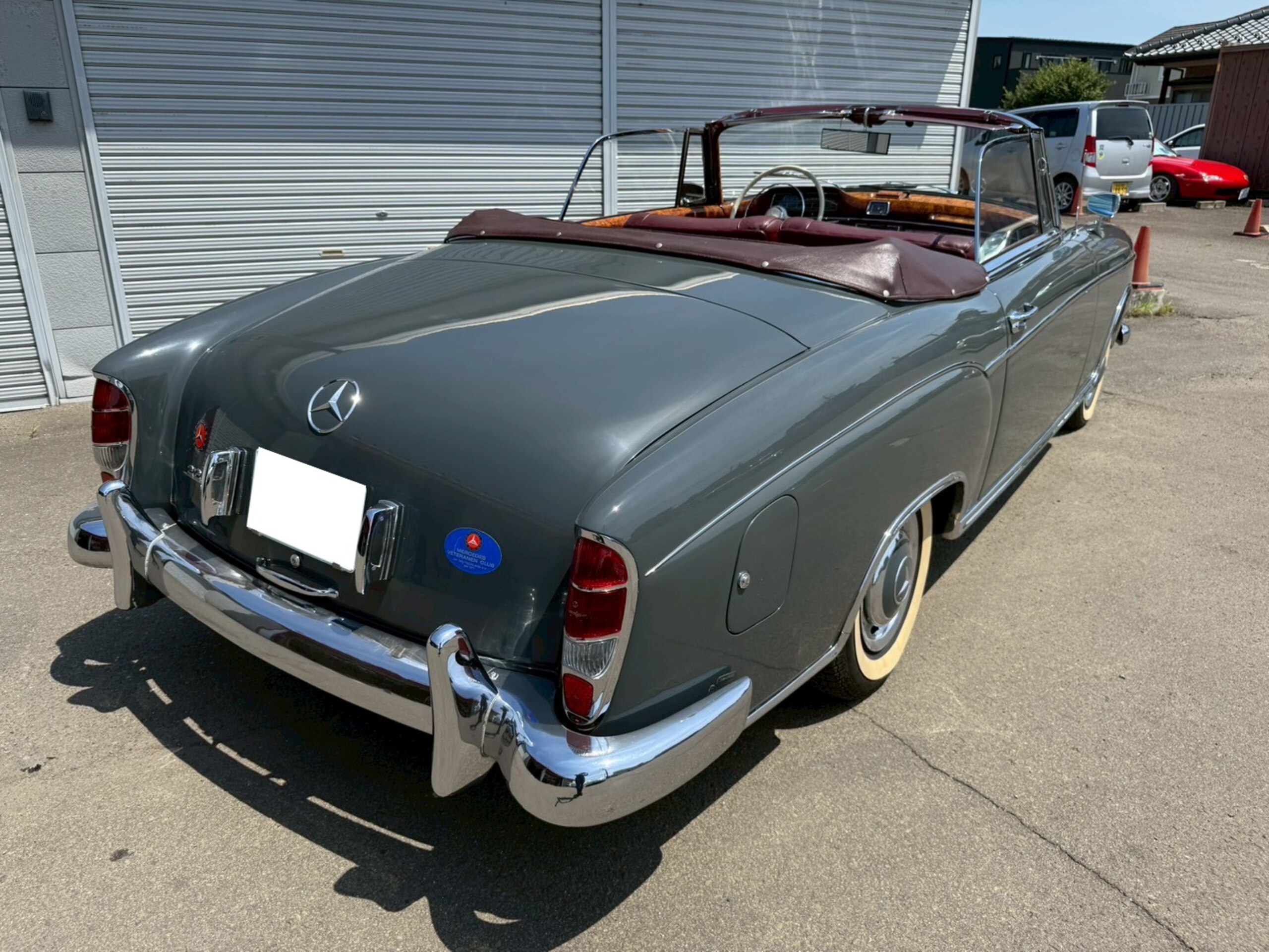 1980 Mercedes-Benz 220S Ponton Cabriolet