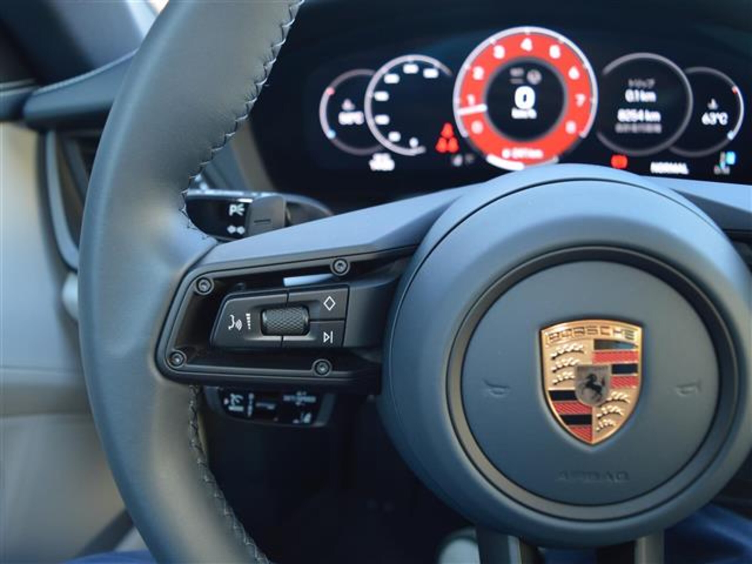 2025 Porsche 911 - ポルシェ 911 カレラ PDK スポーツクロノP スポーツエグゾースト BOSEサウンド HDマトリックスLEDヘッドライト パワーステアリングプラス ExclusiveDesignテールライト カレラクラシックホイール ポルシェLEDドアカーテンシーライト