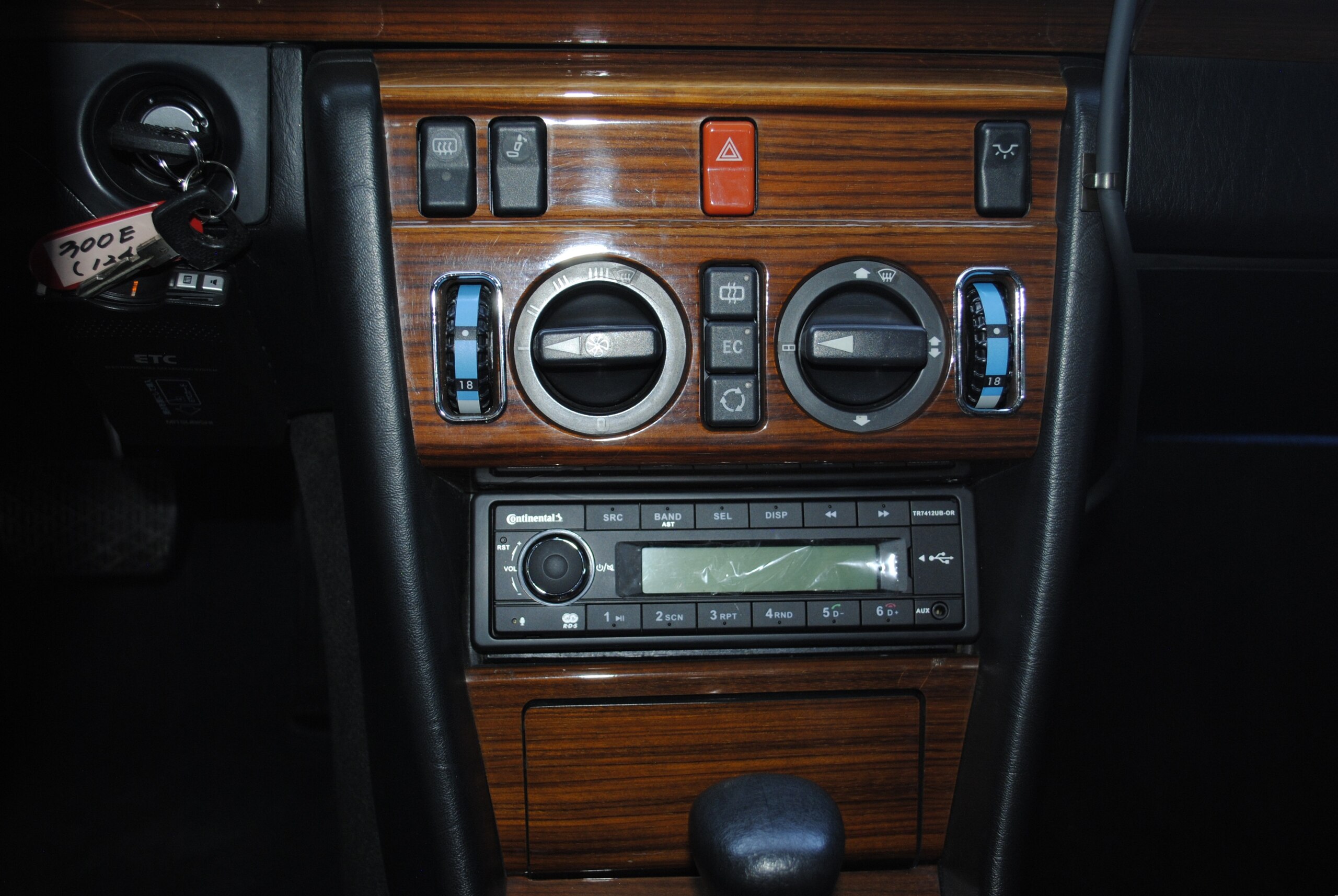 1992 Mercedes-Benz Medium Class - 1992 مرسيدس بنز Medium Class