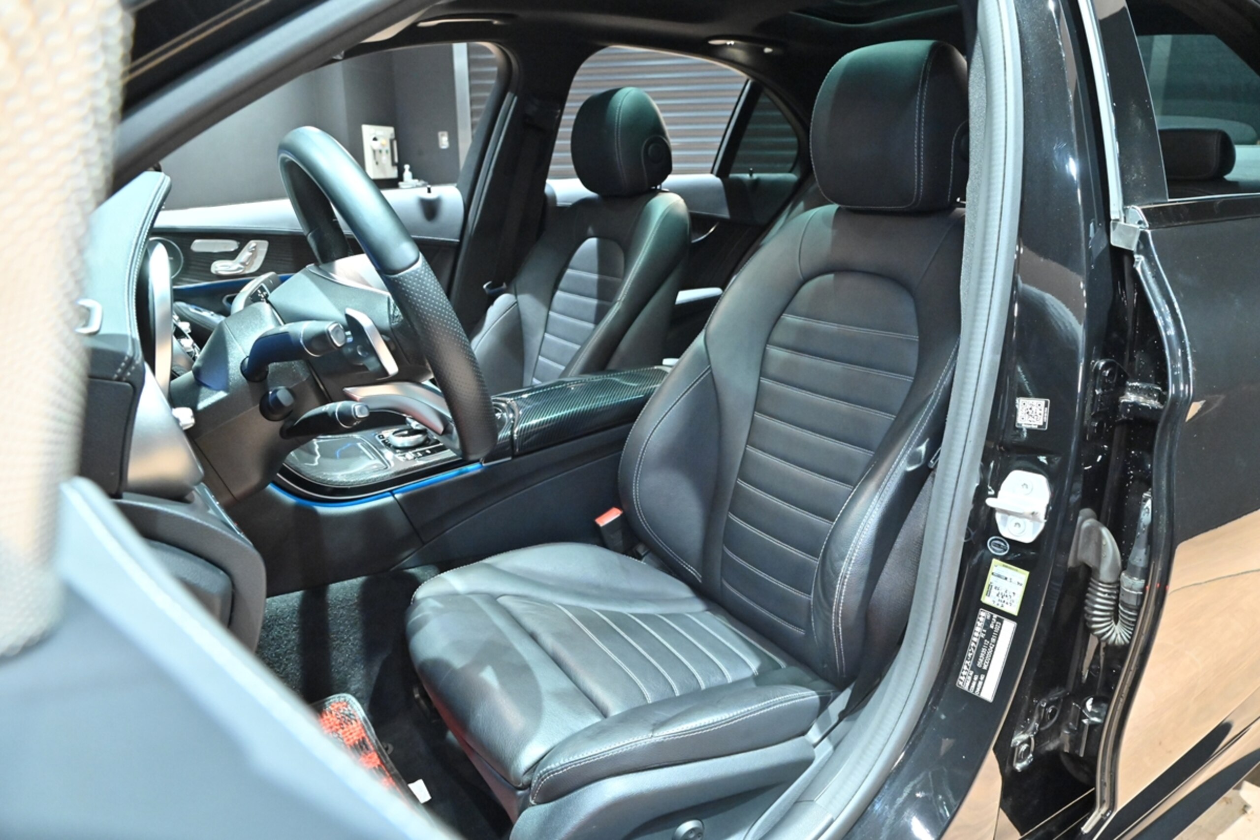 2015 Mercedes-Benz C-Class - メルセデス・ベンツ Cクラス C200 スポーツ エディション(本革仕様) 限定車/黒革/左H/パノラマルーフ/レーダーセーフティ/Fスポイラー/パナメリカーナグリル/BBS19AW/HUD/BSM/