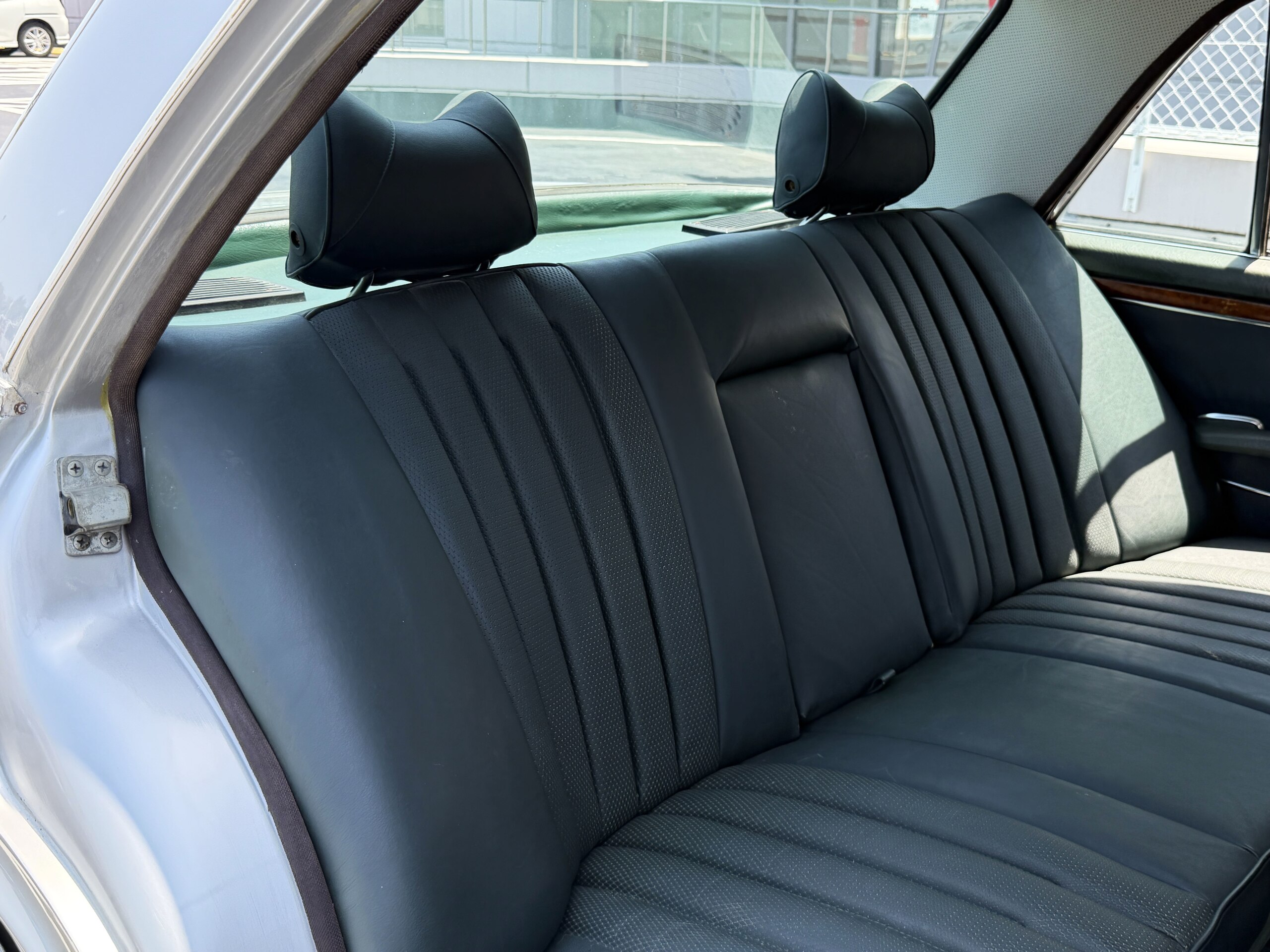 1971 Mercedes-Benz S-Class - メルセデス・ベンツ Sクラス 300SEL 6.3 W109/4AT/エアサス/パワーウインドウ/サンルーフ/24年製ホワイトリボンタイヤ