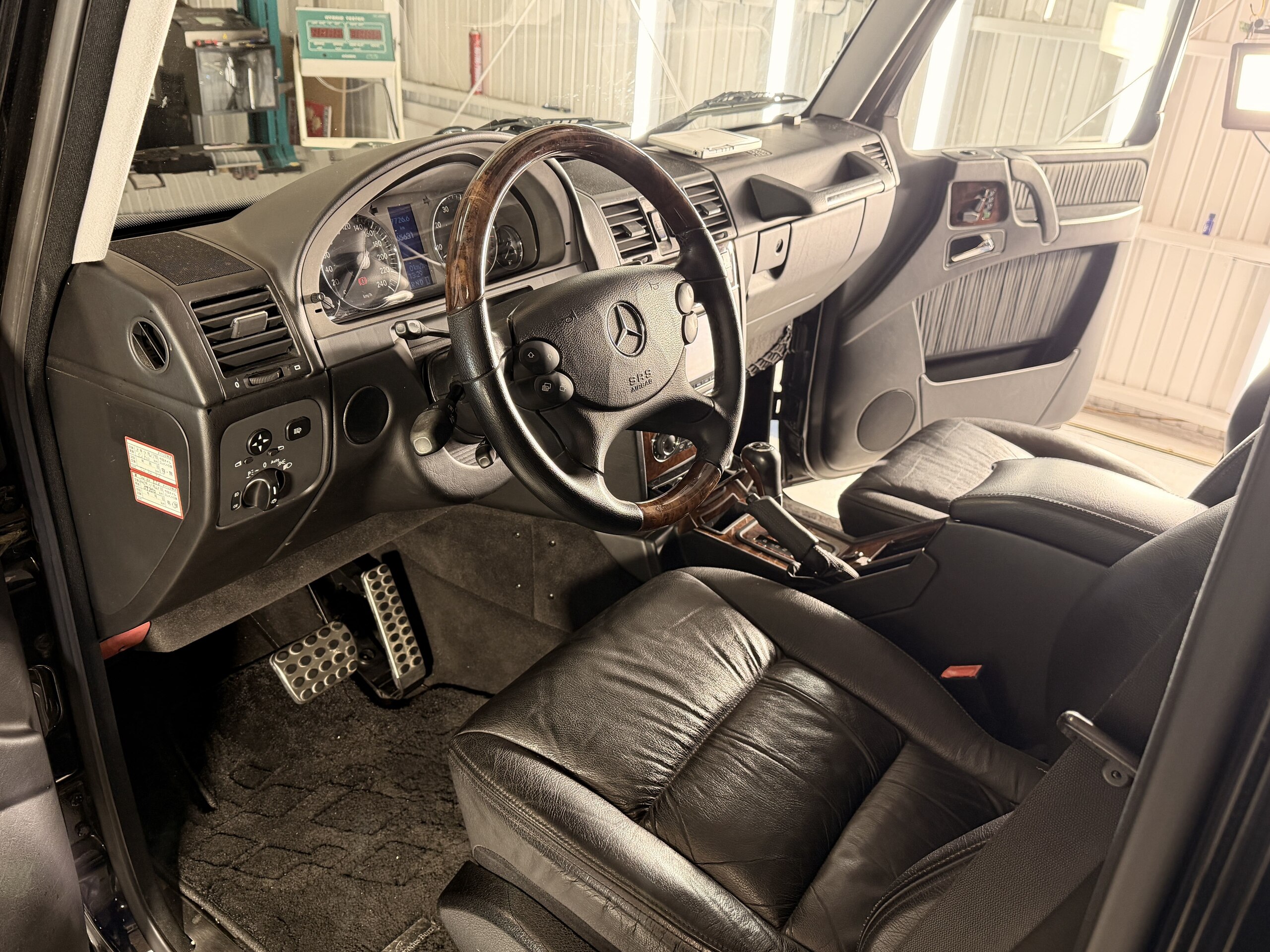 2009 Mercedes-Benz G-Class - メルセデス・ベンツ Gクラス G550 ロング 4WD V8 5.46L サンルーフ 副変速機付 デフロック ETC TV DVD Bluetooth. ナビ Wエアコン