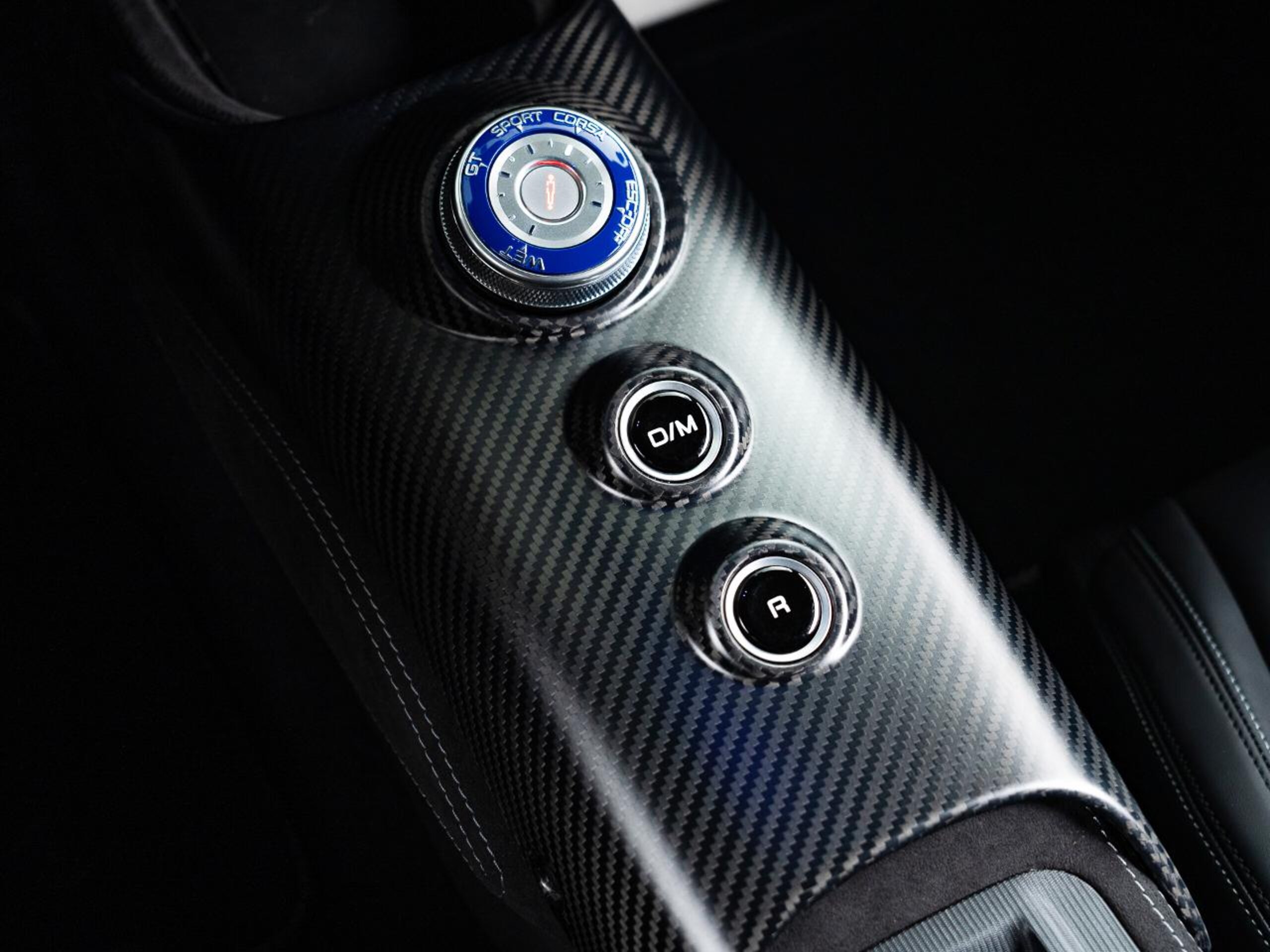 2022 Maserati MC20 - マセラティ MC20 3.0 左H 認定保証2年付 カーボンセラミックブレーキ カーボンエンジンカバー トライデントステッチ ブルーブレーキキャリパー ブラインドスポットアシスト 純正ナビ