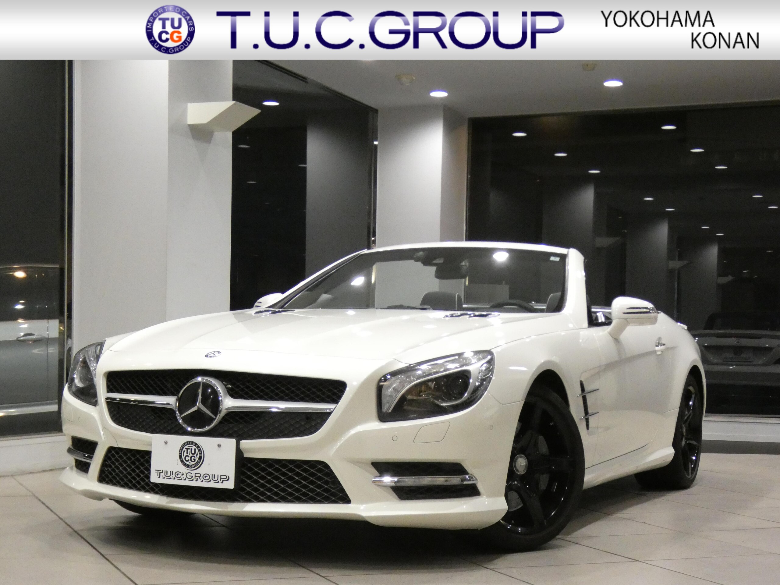 2012 Mercedes-Benz SLClass - メルセデス・ベンツ SLクラス SL350 ブルーエフィシェンシー AMGスポーツパッケージ 左ハンドル/AMGスポーツ&レーダーセーフティPKG/黒革/ヒーター/エアスカーフ/マジックスカイR/ナビTV/Bカメラ/PTS/キセノン/AMGスタイリング&19AW/2年保証
