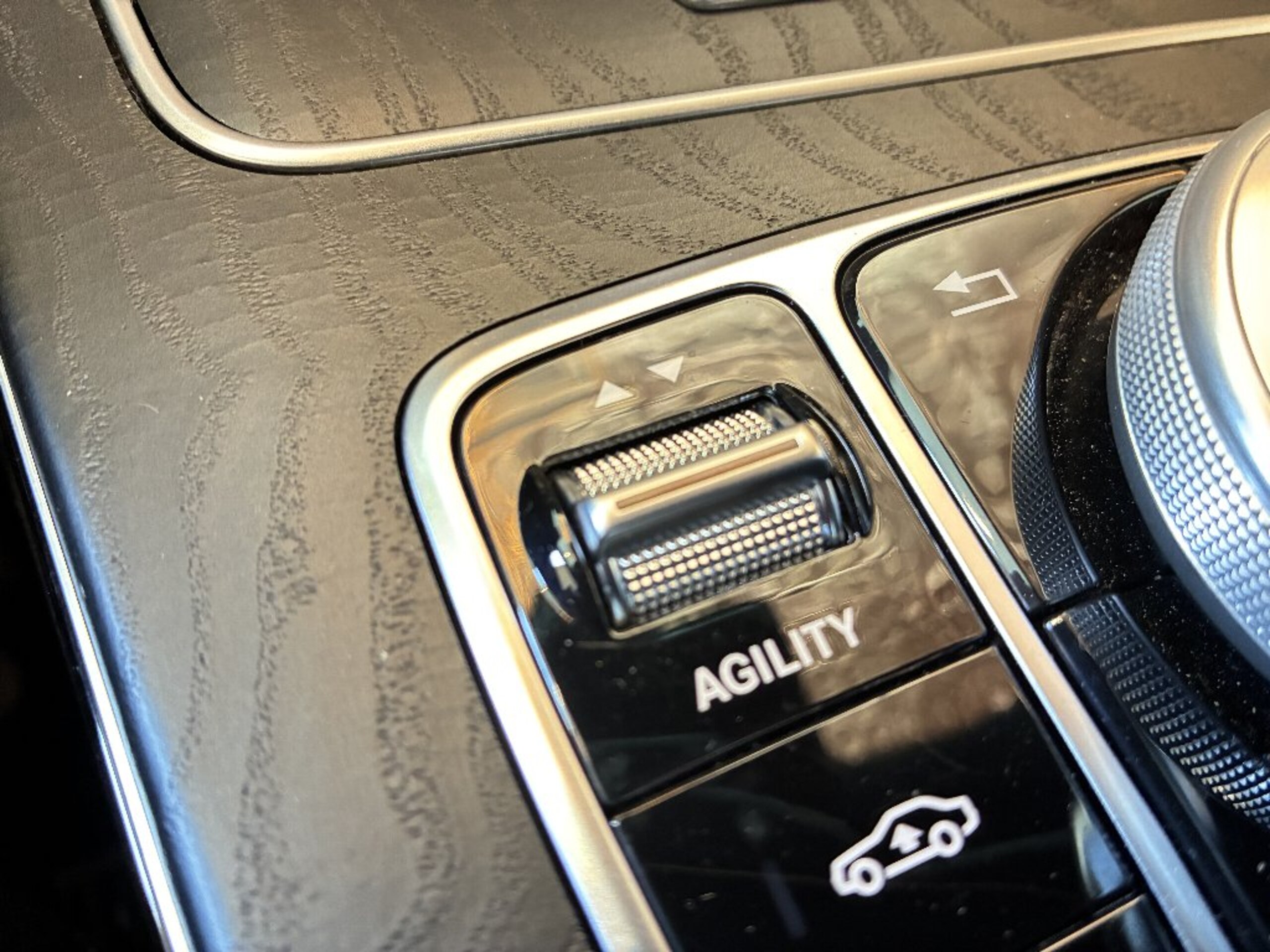 2015 Mercedes-Benz C-Class - 2015 مرسيدس بنز C-Class
