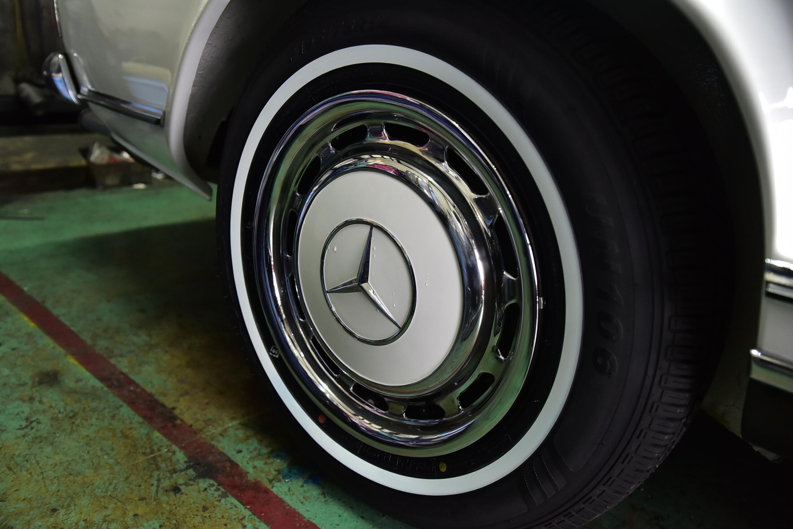 1973 Mercedes-Benz SLClass