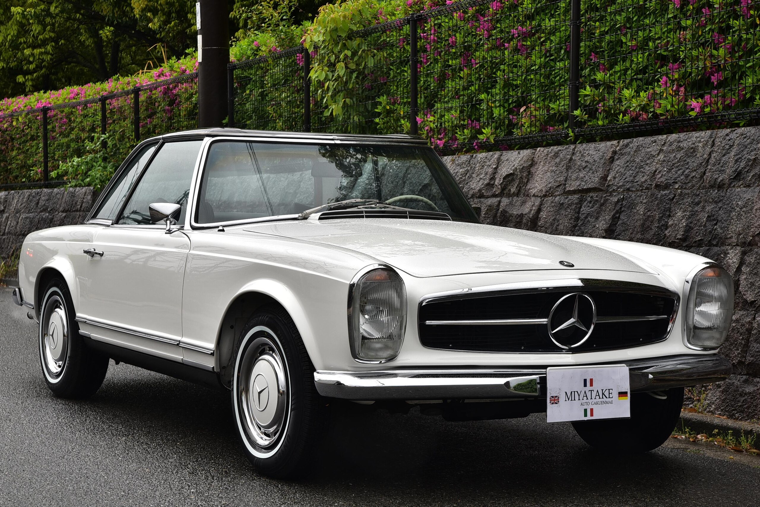 1973 Mercedes-Benz SLClass