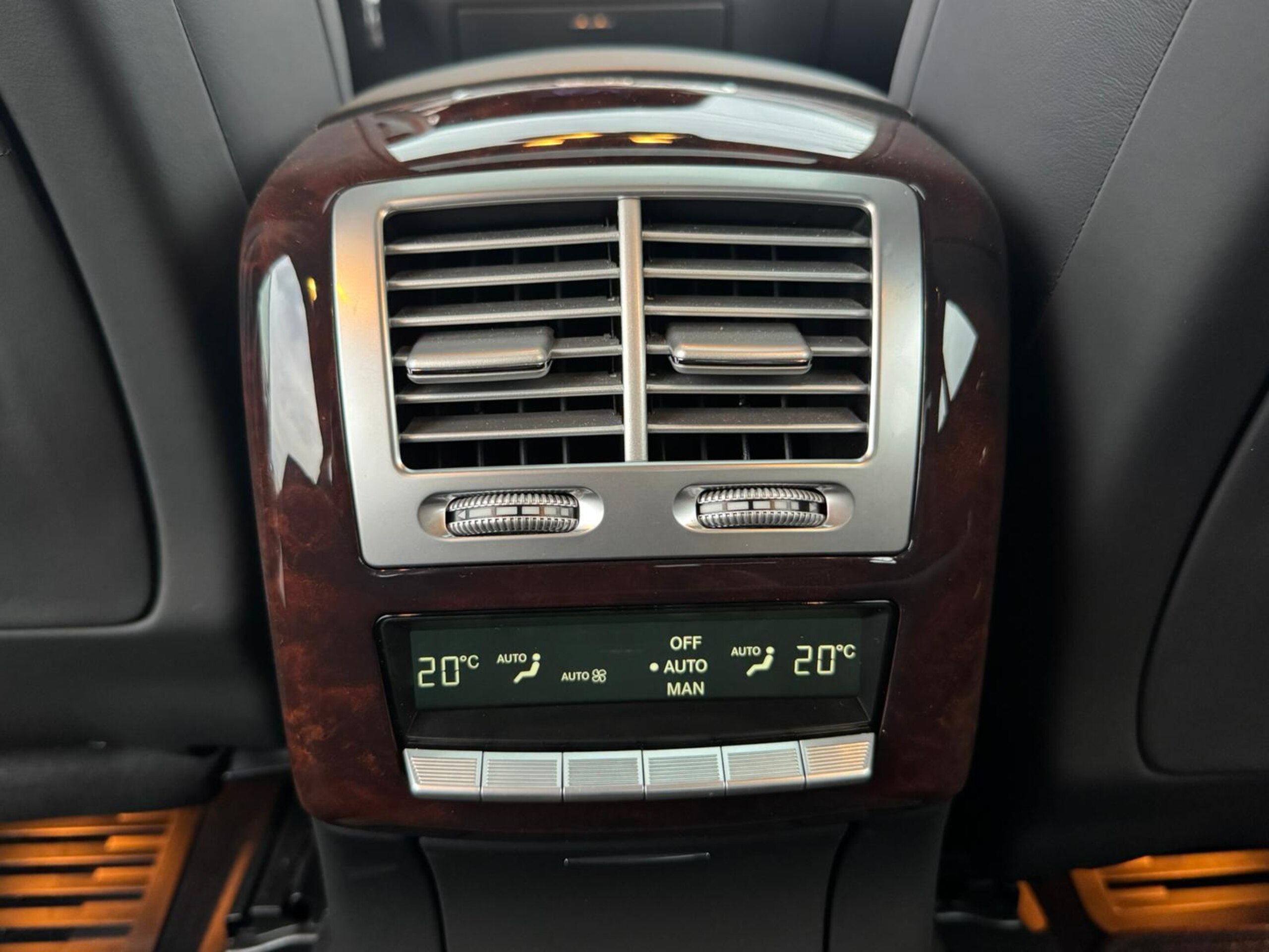 2006 Mercedes-Benz S-Class