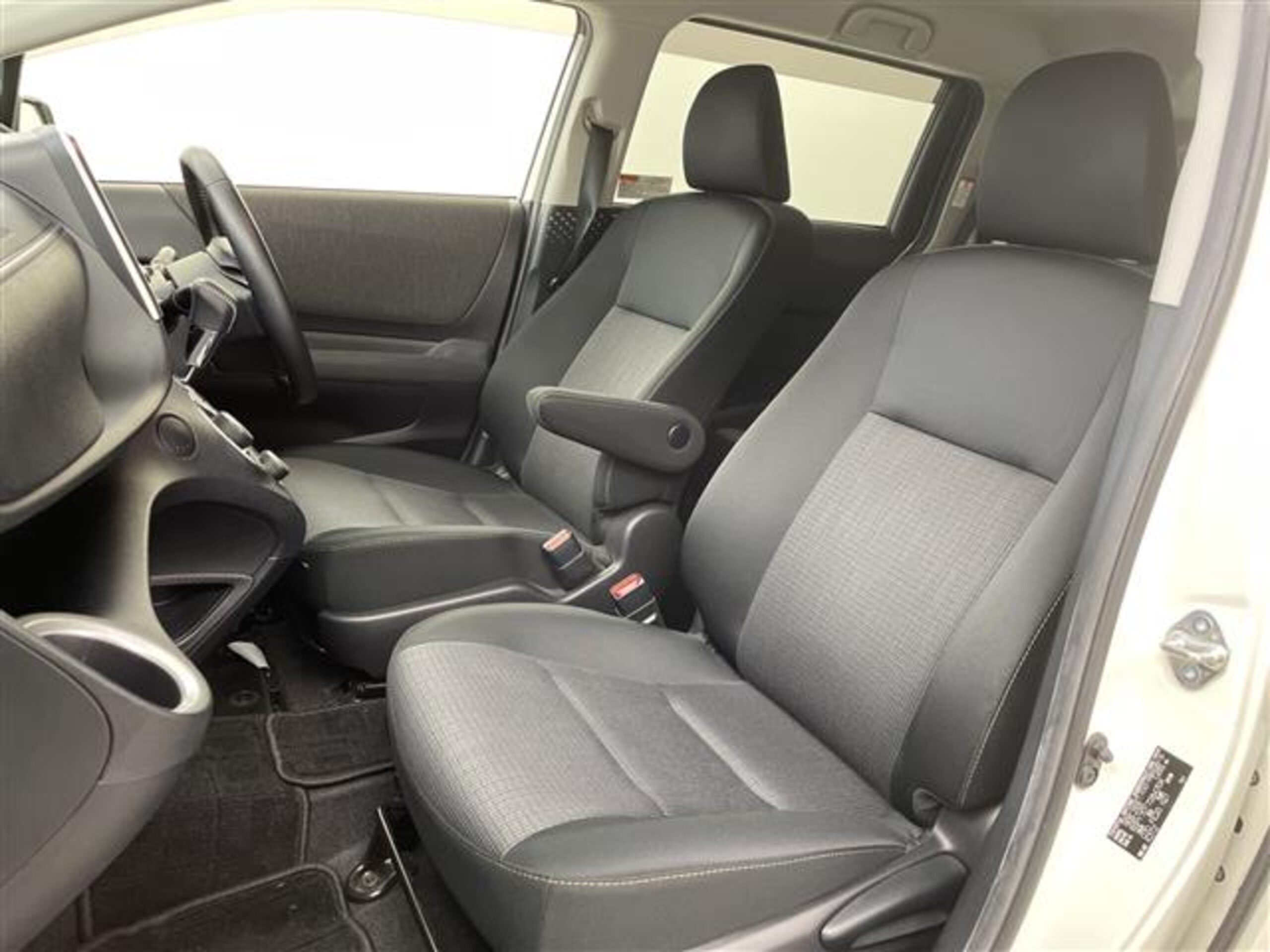 2021 Toyota Sienta