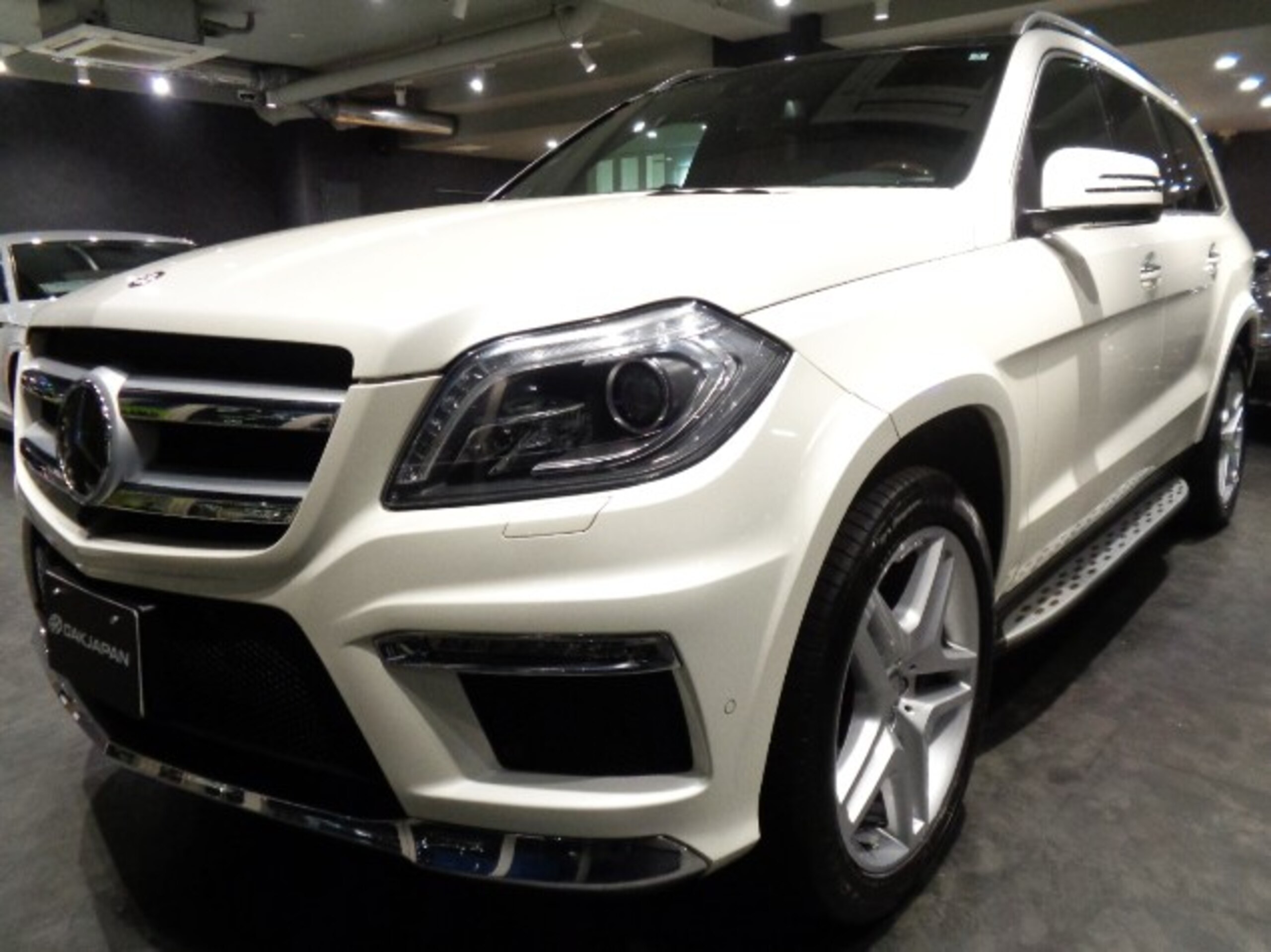 2014 Mercedes-Benz GLClass - メルセデス・ベンツ GLクラス GL550 4マチック AMGエクスクルーシブパッケージ 4WD 4.7V8ツインターボエンジン7速パドルS4WDレーダーセーフティPKGベージュレザーウッドインテリアAMGエアロAMG21アルミパノラマルーフHarmonKardonナビTVリアモニターパワーシートシートヒーターエアコンHID1オーナー