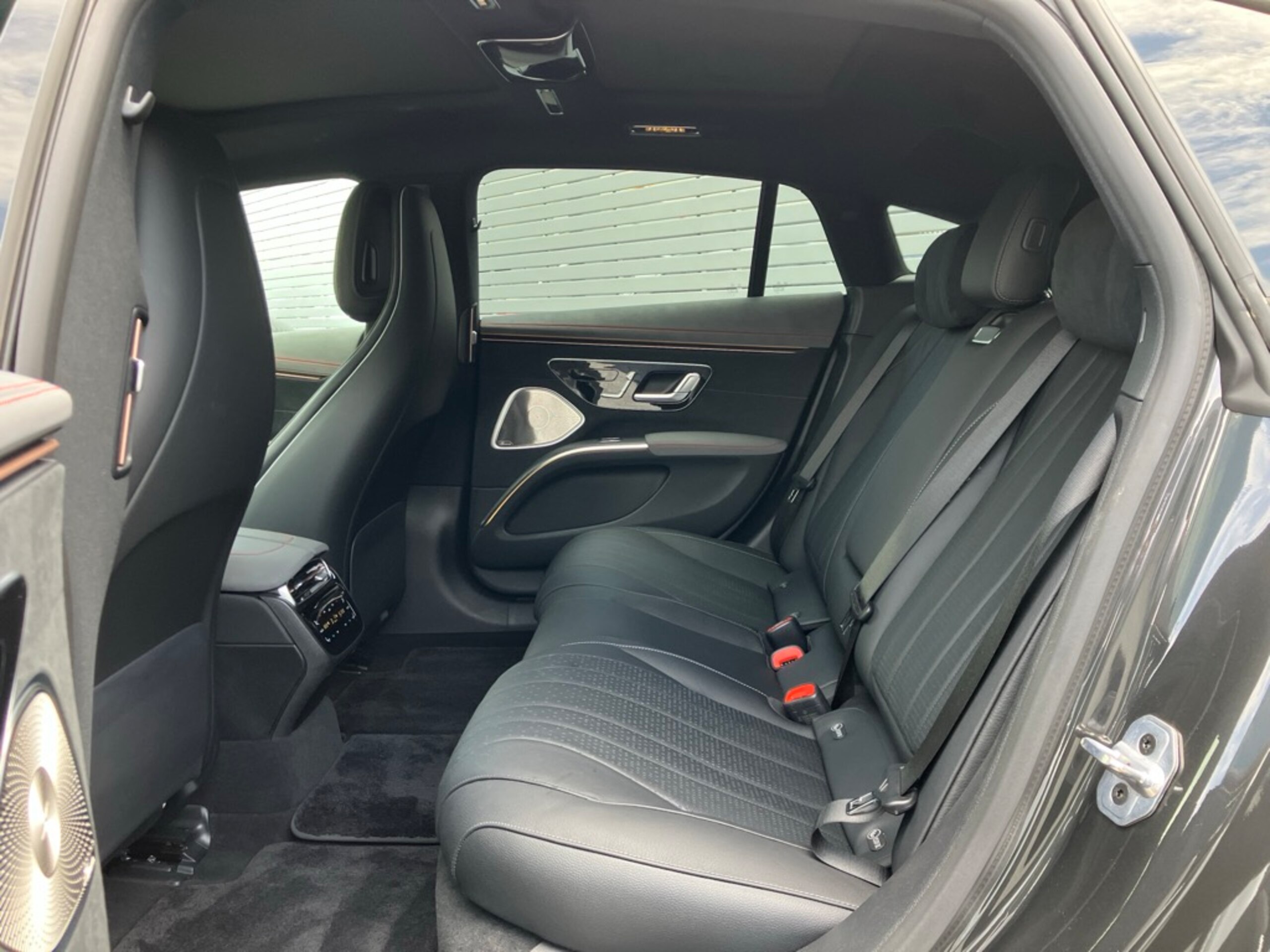 2024 Mercedes-Benz EQS - メルセデス・ベンツ EQS 450プラス MP202301 ワンオーナー AMGラインパッケージ リアコンフォートパッケージ シートベンチレーション ブルメスターサラウンド 前後純正ドライブレコーダー レーダーセーフティ 360度カメラ