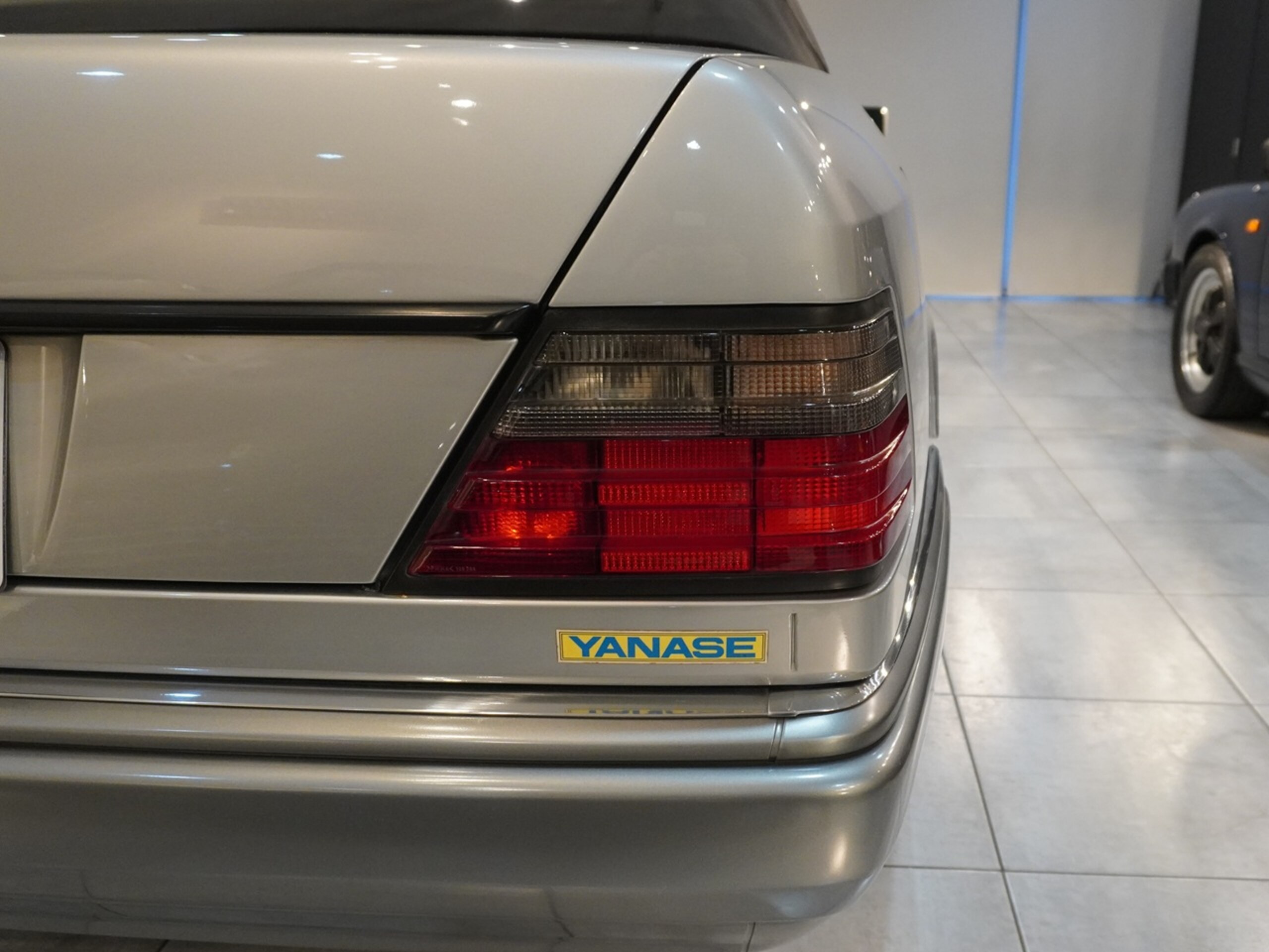 1995 Mercedes-Benz E-Class Cabriolet - メルセデス・ベンツ Eクラスカブリオレ E320 正規ディーラー車 左ハンドル チェック柄ファブリックシート ブラックソフトトップ 幌動作確認済 ATオーバーホール済 ソフトトップシリンダO/H済 ユーザー様買取車輌