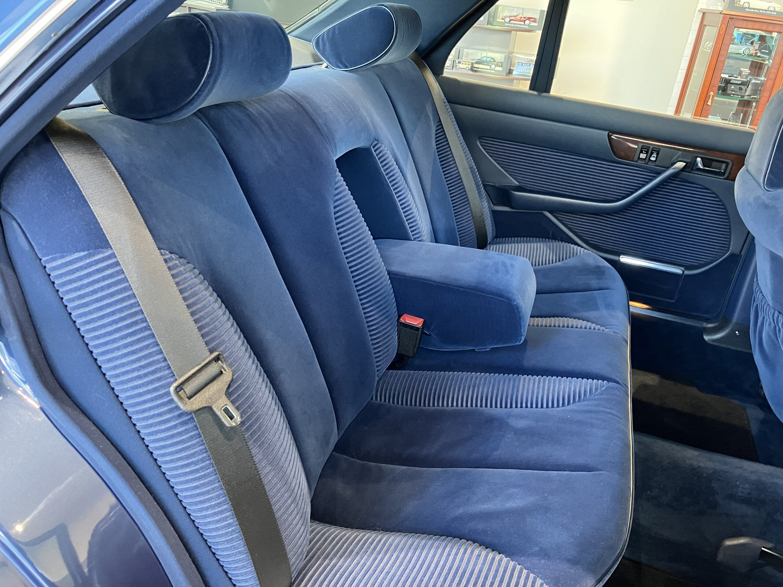 1989 Mercedes-Benz S-Class