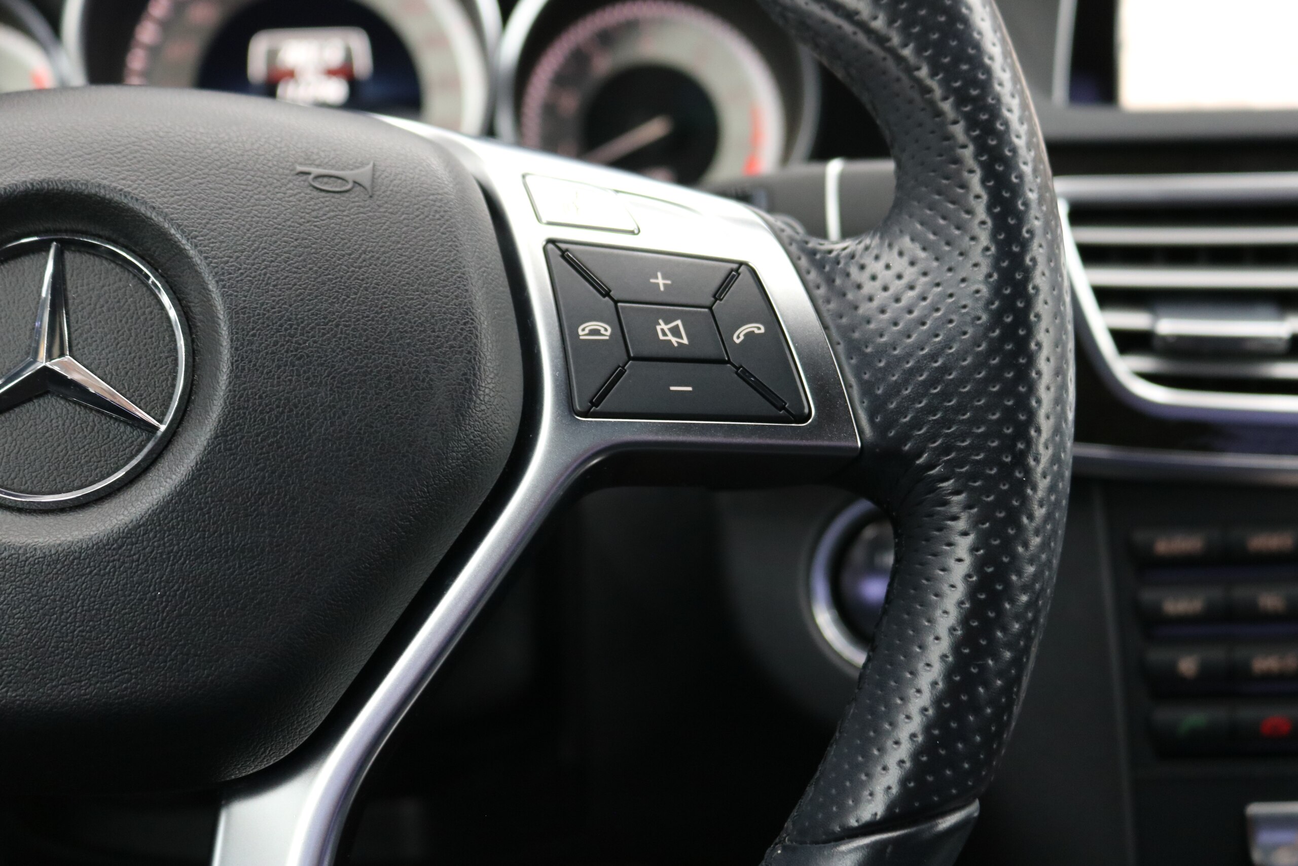 2014 Mercedes-Benz E-Class - 2014 مرسيدس بنز E-Class