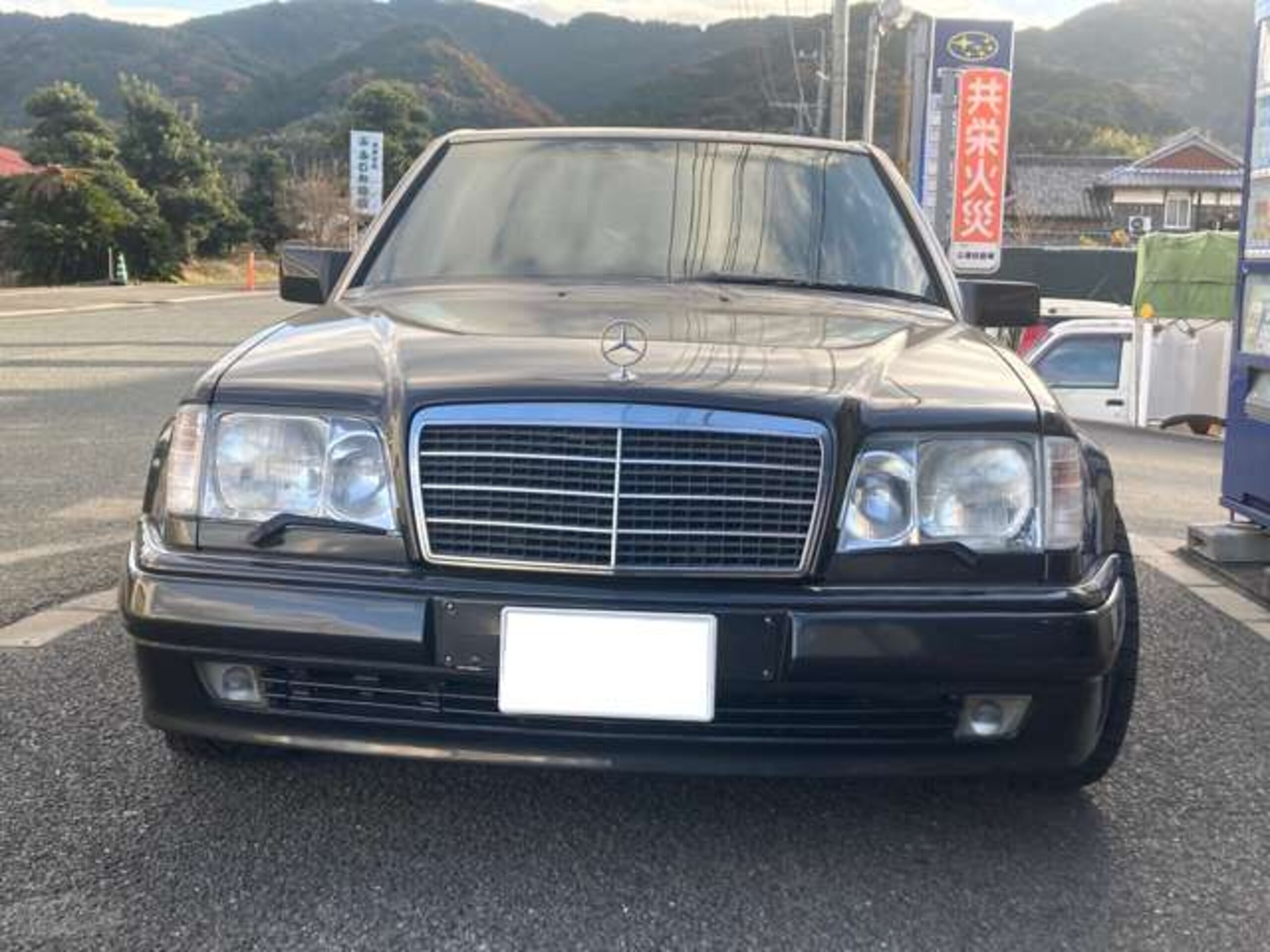1995 Mercedes-Benz E-Class - 1995 مرسيدس بنز E-Class
